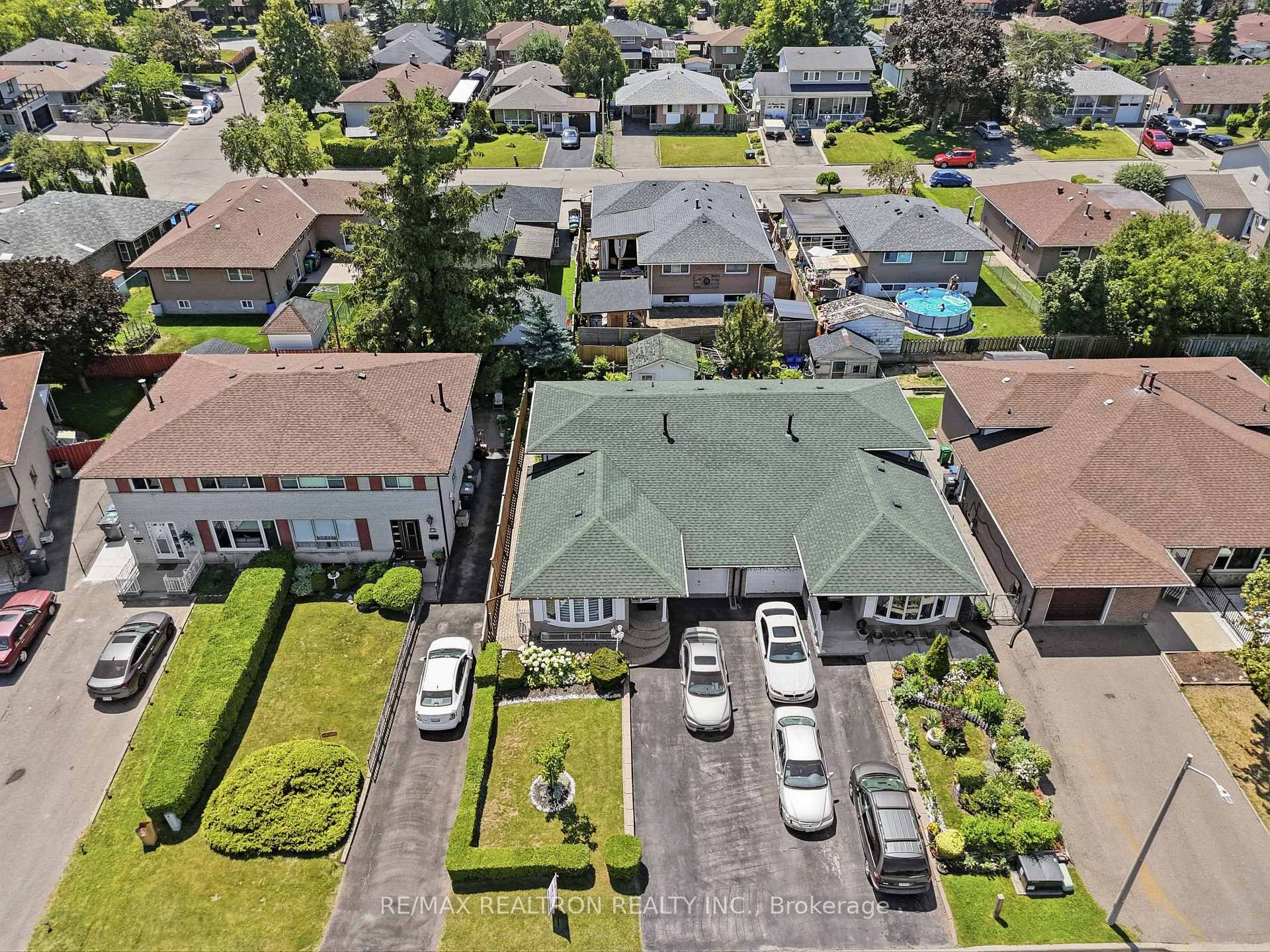 Photo 25 of 62 Wilton Drive, Brampton, Brampton East — HOMEH
