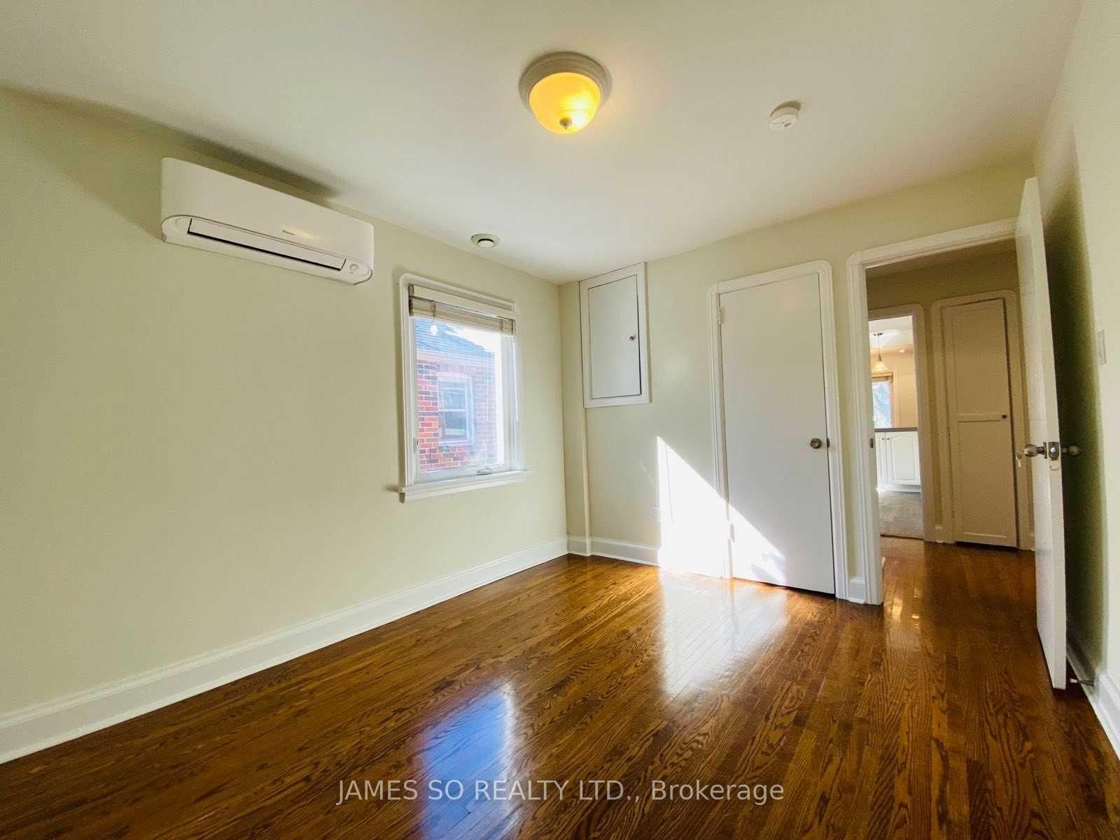 Photo 16 of 631 O'Connor Drive, Toronto, East York — HOMEH