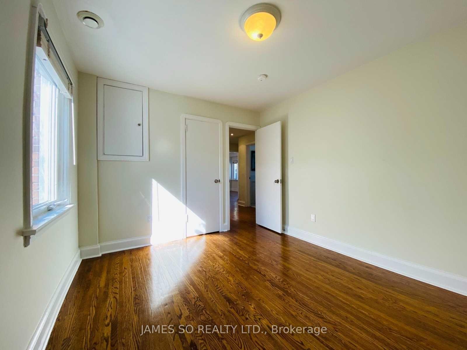 Photo 17 of 631 O'Connor Drive, Toronto, East York — HOMEH
