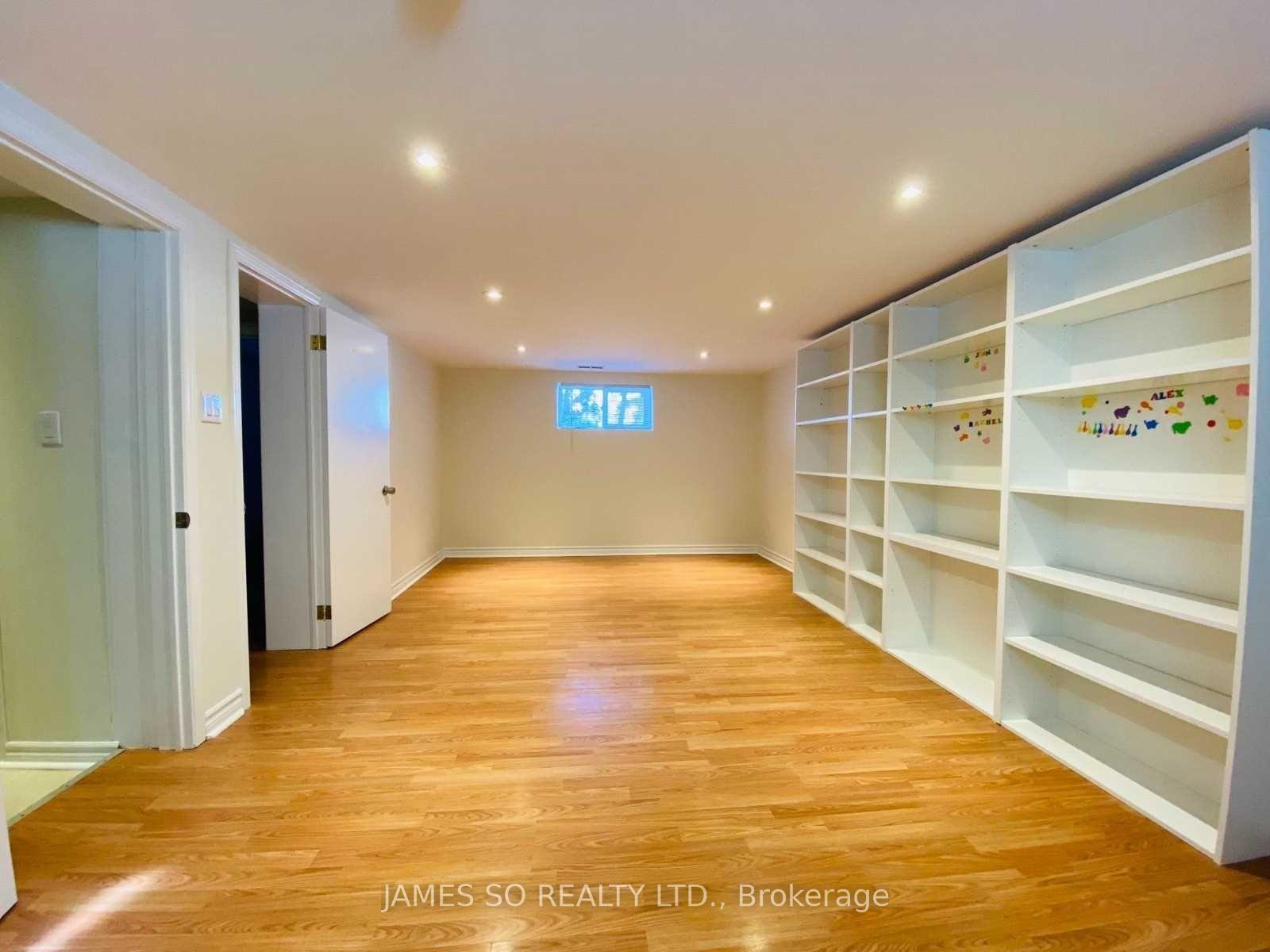 Photo 20 of 631 O'Connor Drive, Toronto, East York — HOMEH