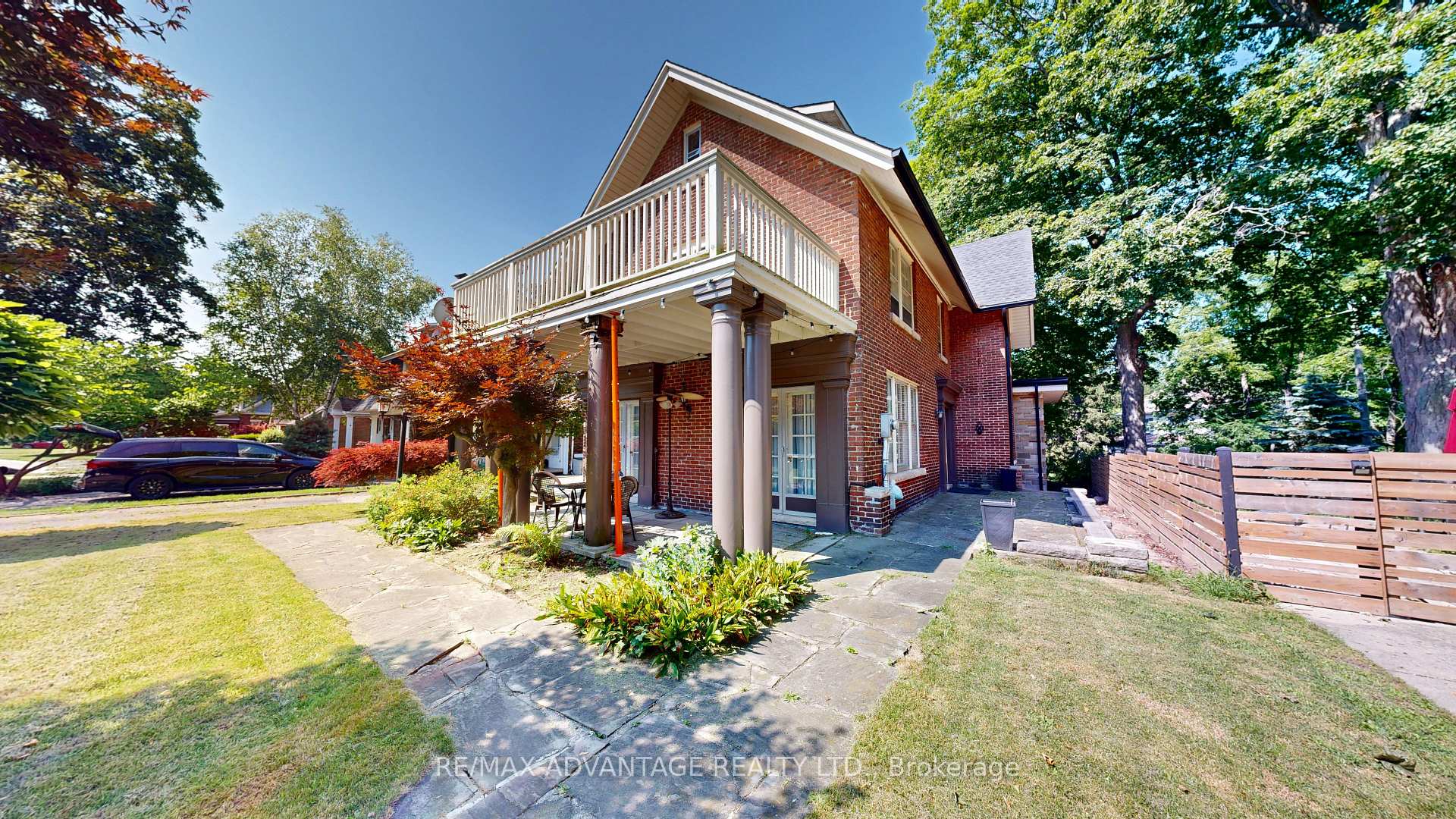 Photo 6 of 4 Farley Place, St. Thomas — HOMEH