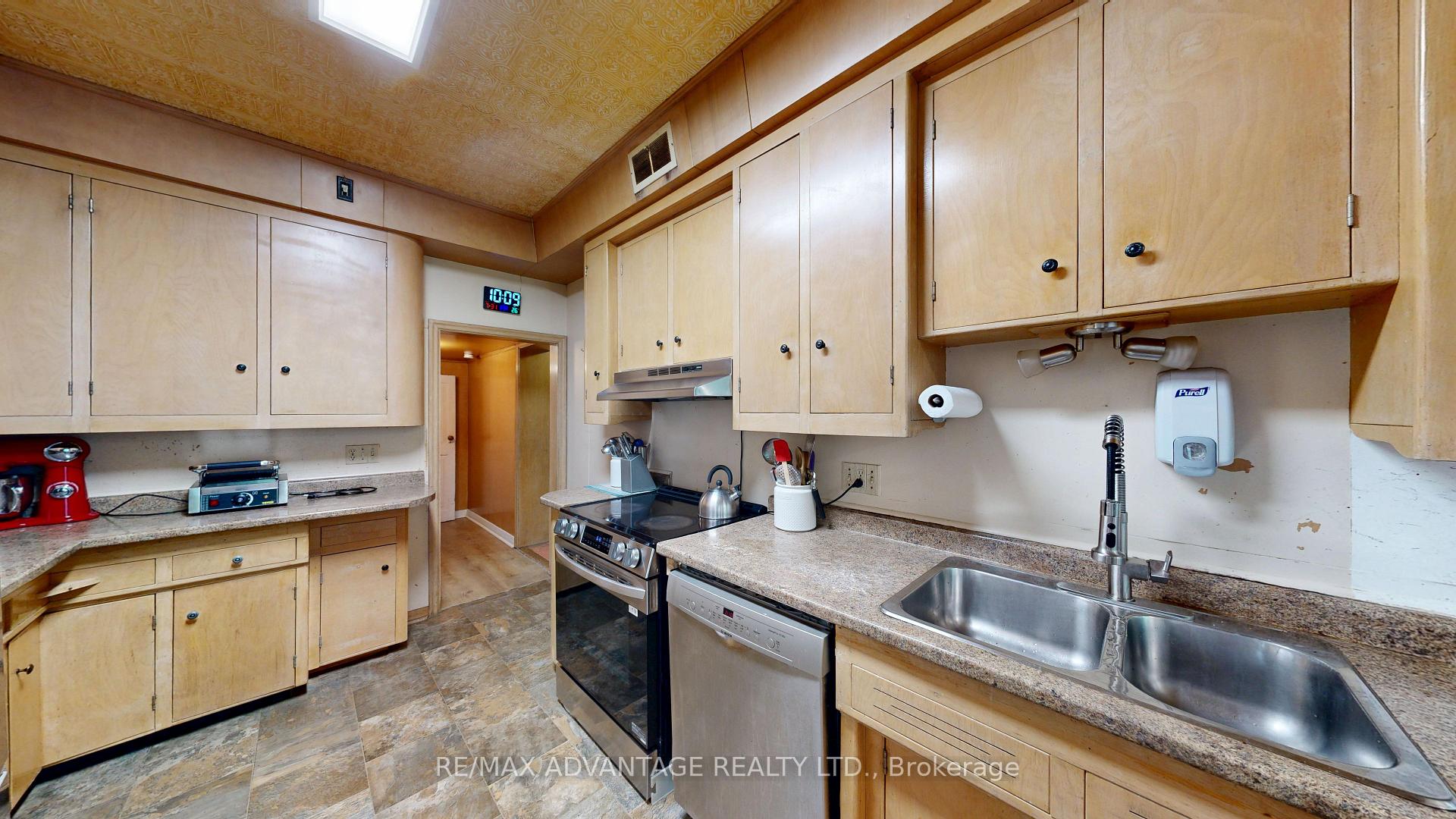 Photo 36 of 4 Farley Place, St. Thomas — HOMEH