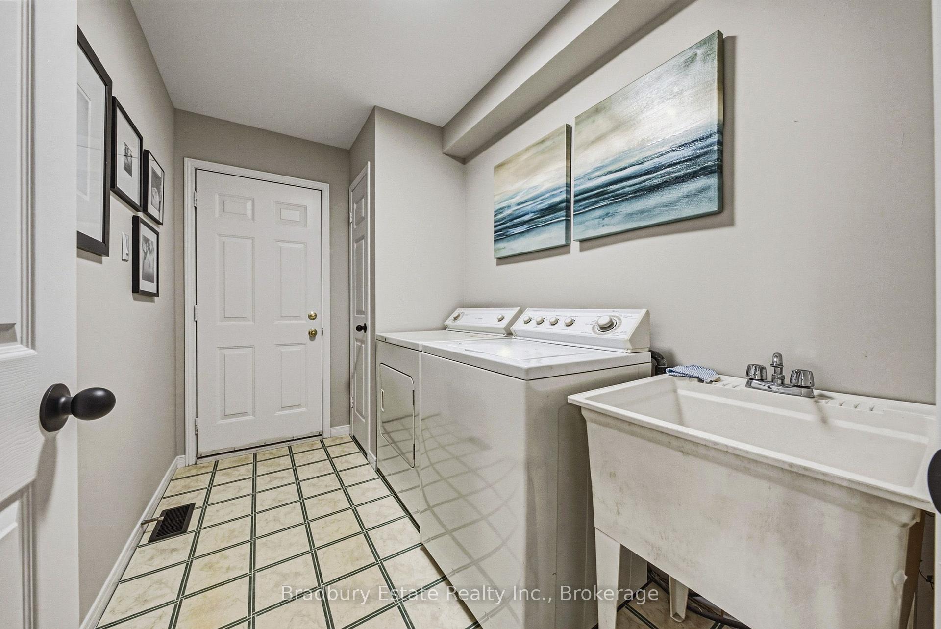 Photo 12 of Unit 23, 20 Kitty Murray Lane, Hamilton, Meadowlands — HOMEH