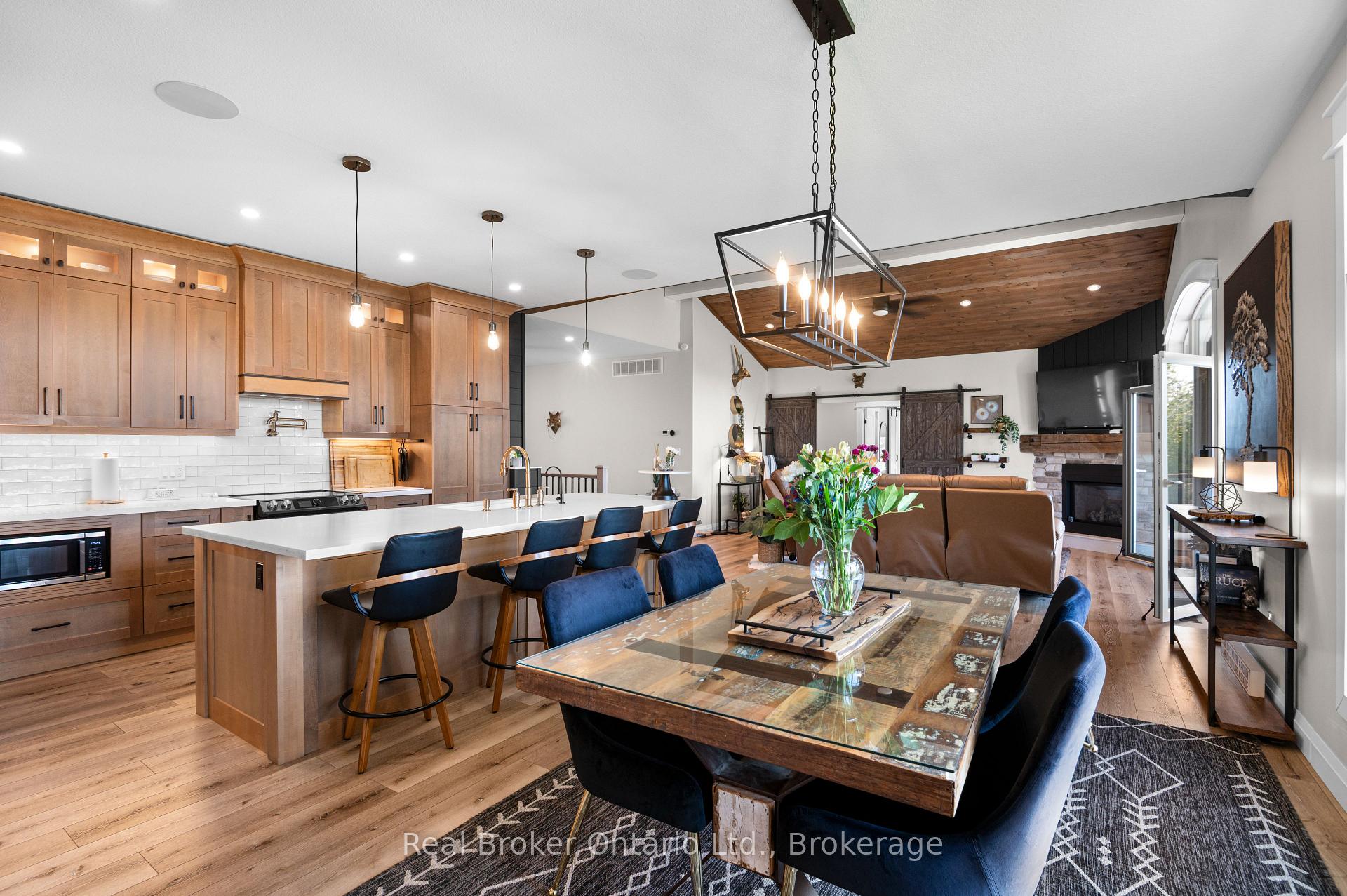 Photo 15 of 156 Pine View Drive, West Grey — HOMEH
