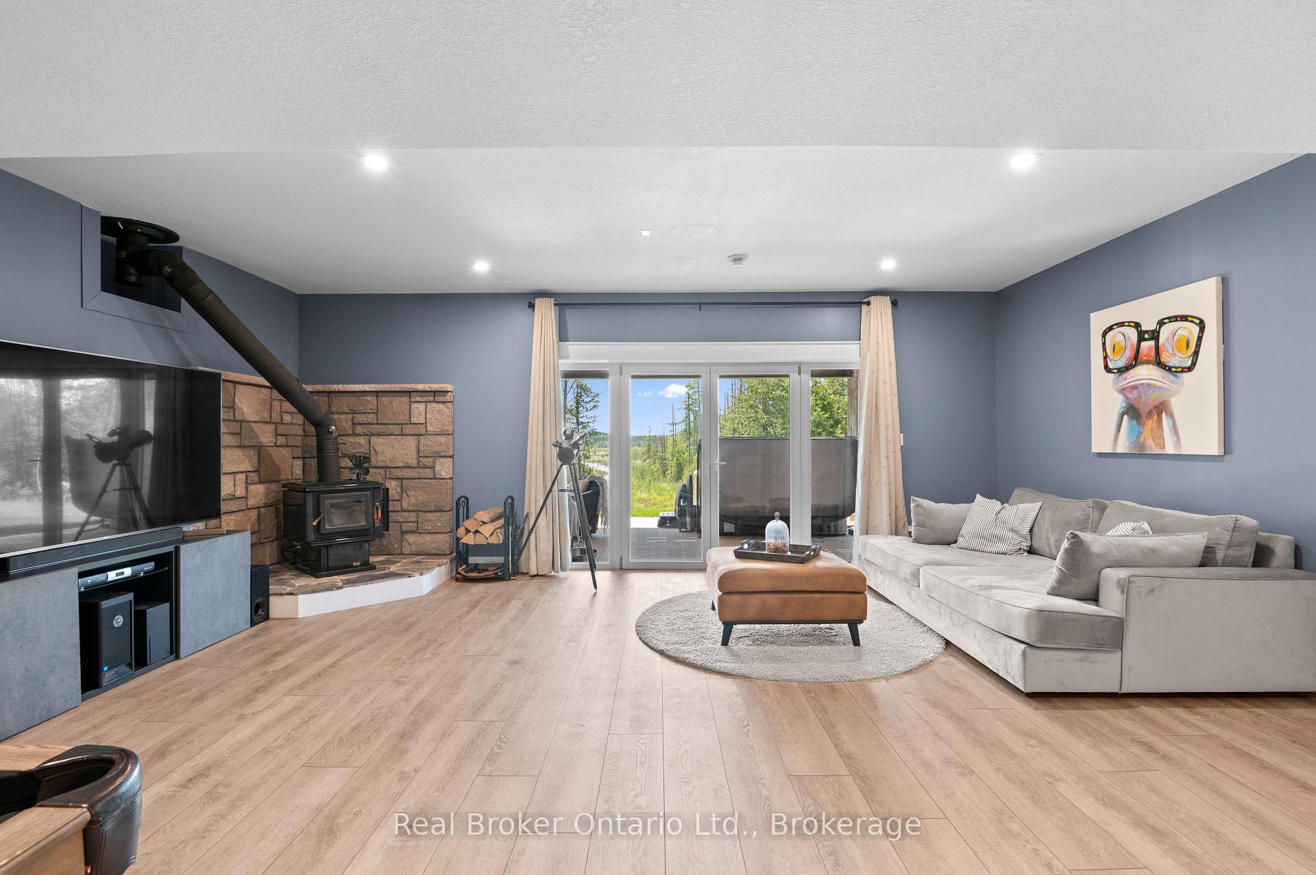 Photo 35 of 156 Pine View Drive, West Grey — HOMEH