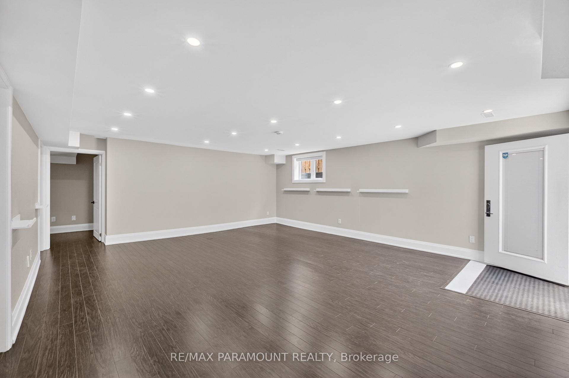 Photo 5 of 38 York Road, Etobicoke, Kingsview Village-The Westway — HOMEH