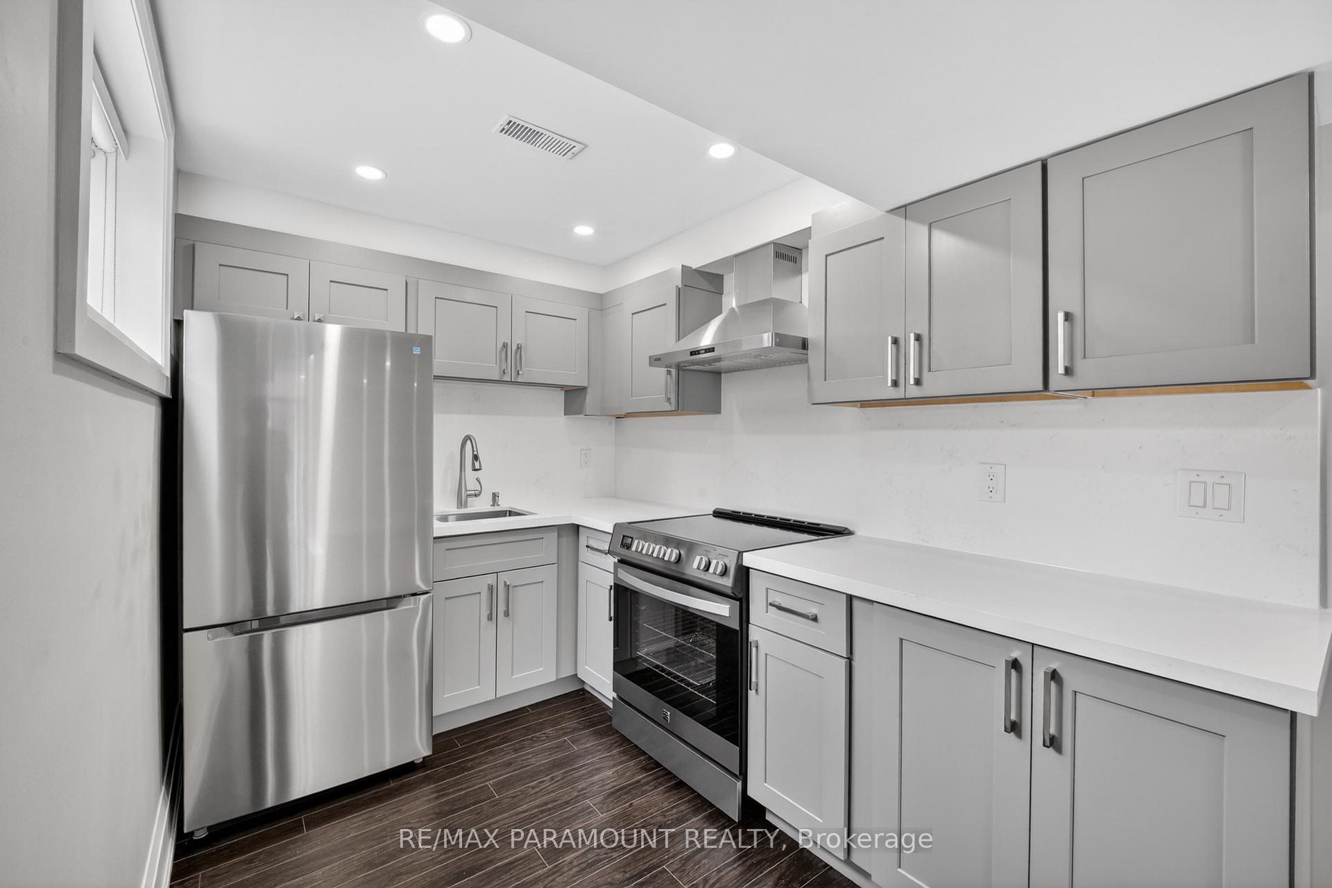 Photo 8 of 38 York Road, Etobicoke, Kingsview Village-The Westway — HOMEH