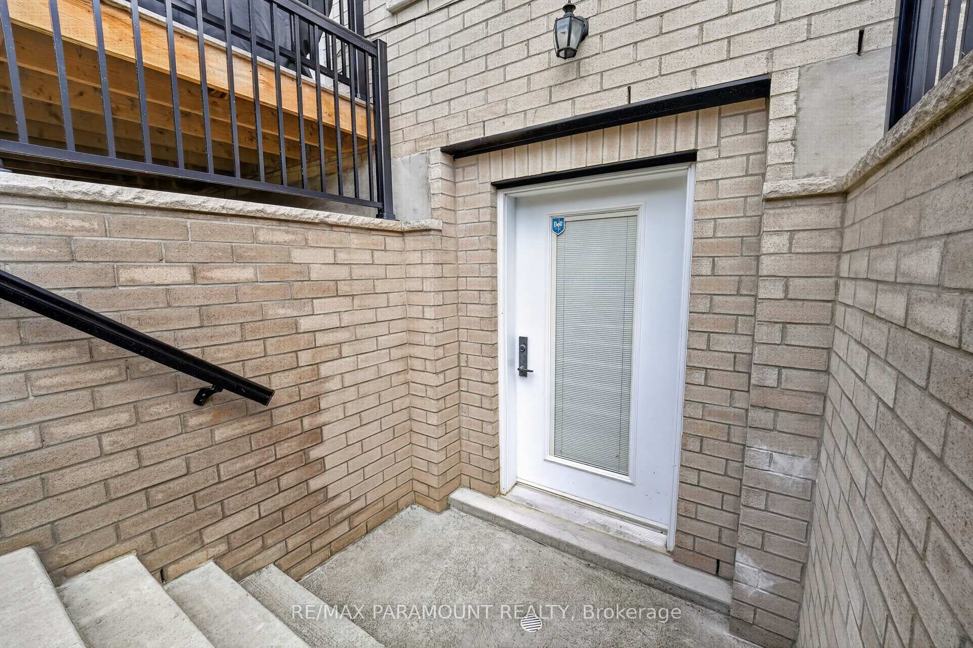 Photo 21 of 38 York Road, Etobicoke, Kingsview Village-The Westway — HOMEH