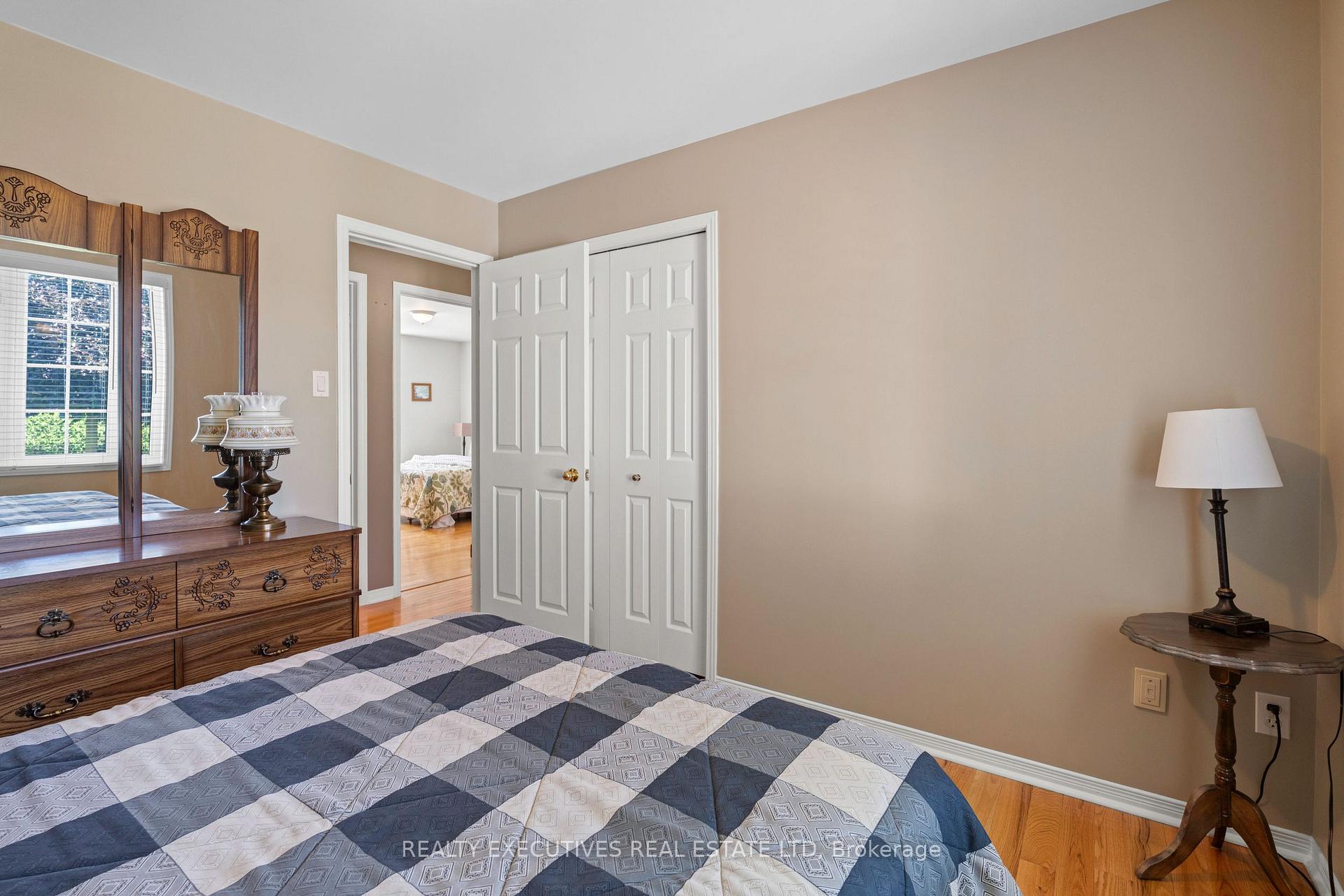 Photo 27 of 434 Queen Street, North Dundas, Winchester — HOMEH