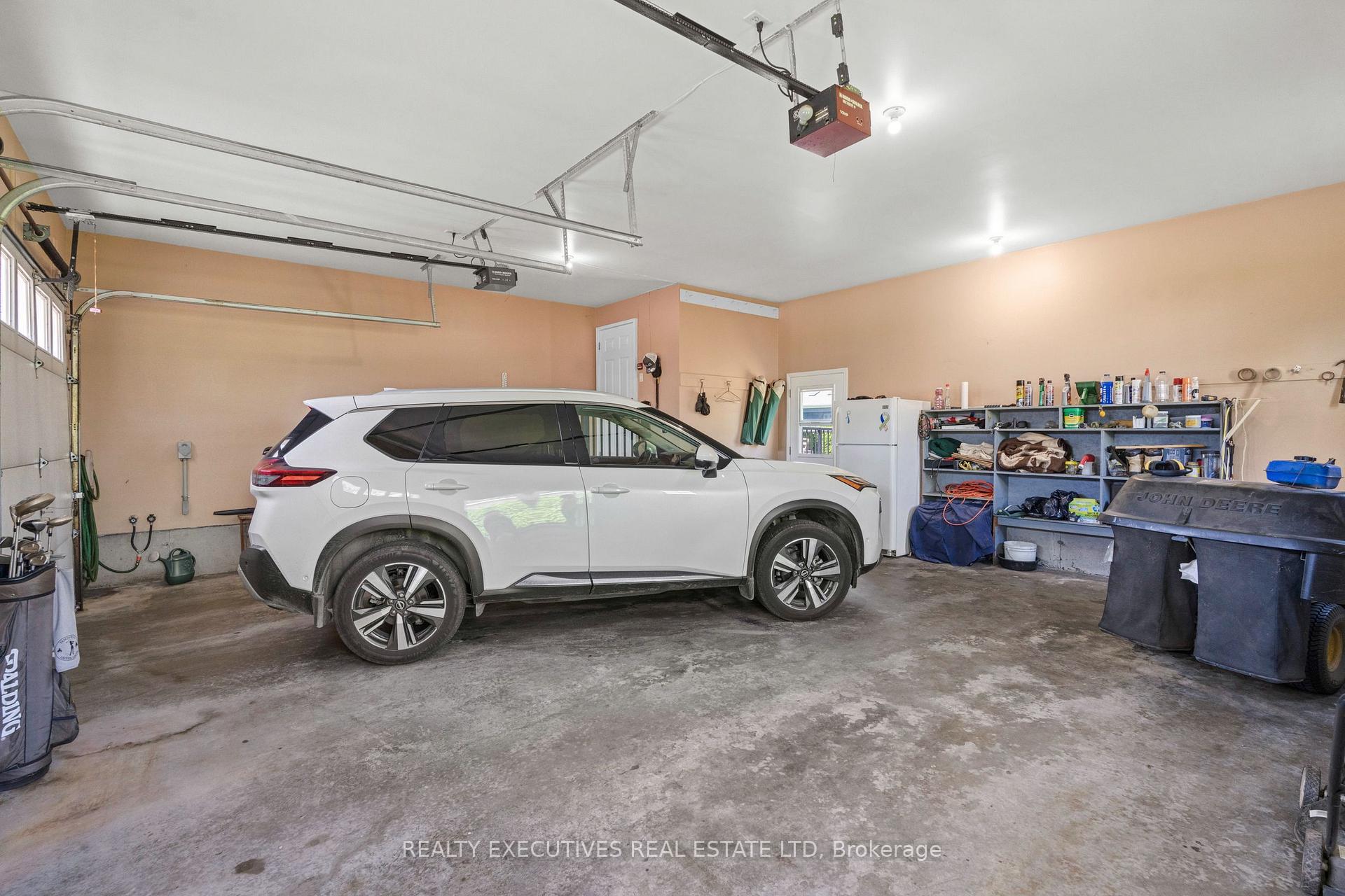 Photo 31 of 434 Queen Street, North Dundas, Winchester — HOMEH