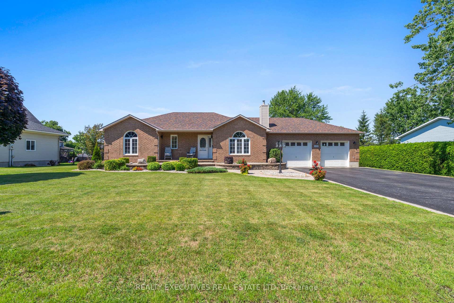Photo 32 of 434 Queen Street, North Dundas, Winchester — HOMEH