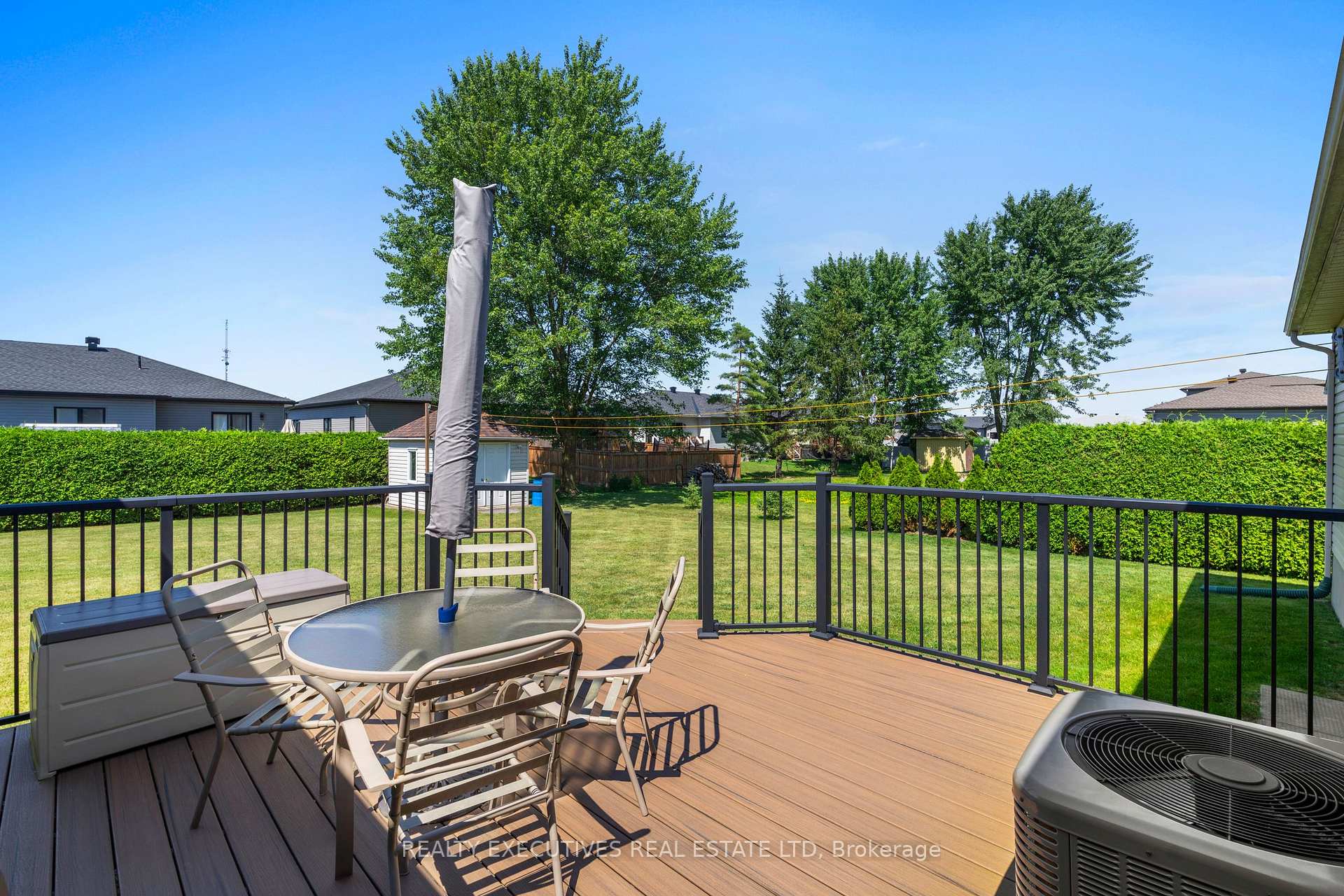 Photo 42 of 434 Queen Street, North Dundas, Winchester — HOMEH
