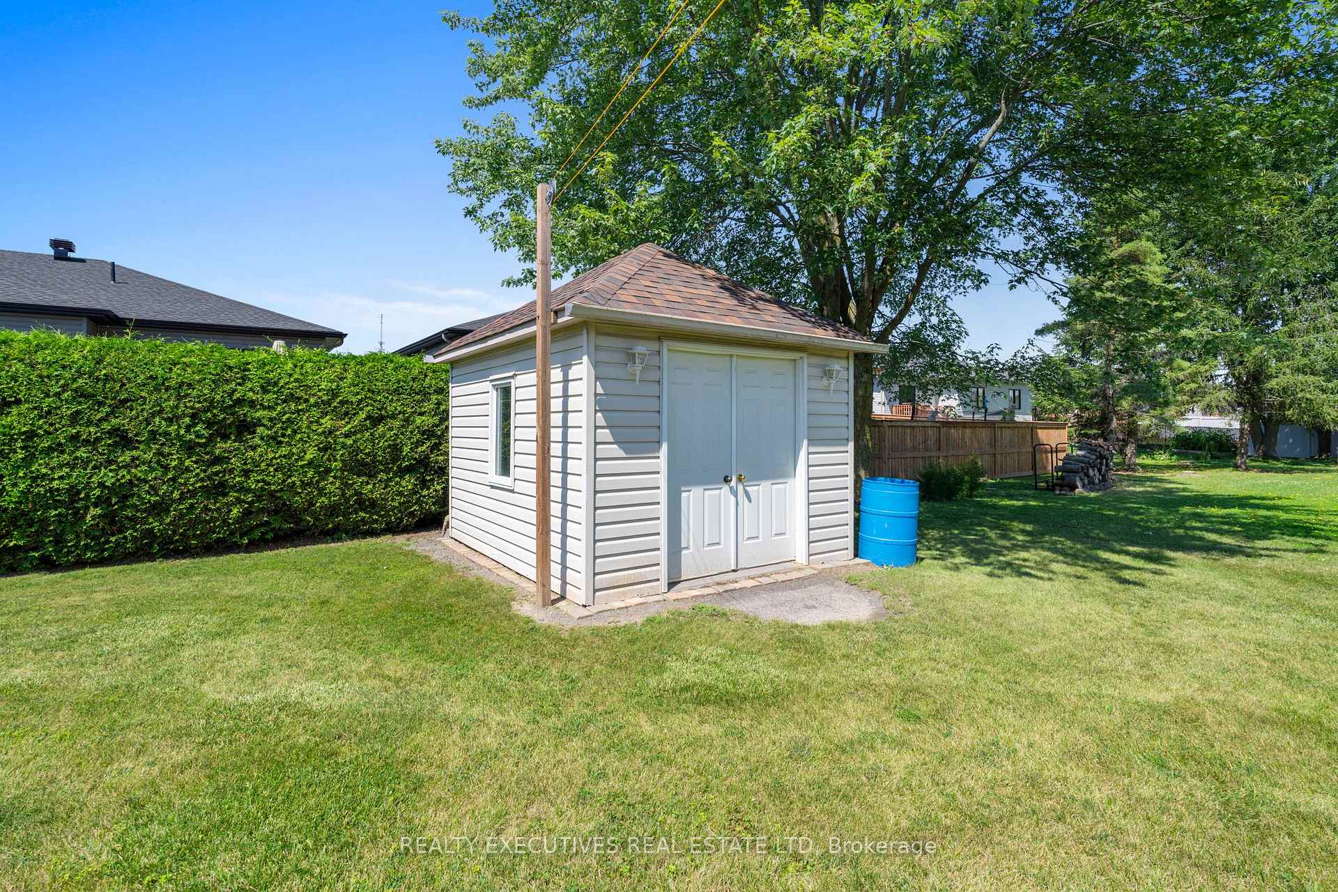 Photo 43 of 434 Queen Street, North Dundas, Winchester — HOMEH