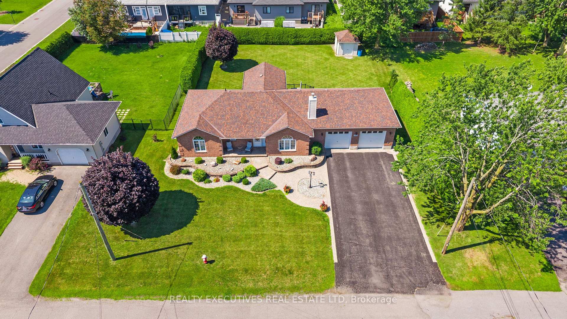 Photo 45 of 434 Queen Street, North Dundas, Winchester — HOMEH