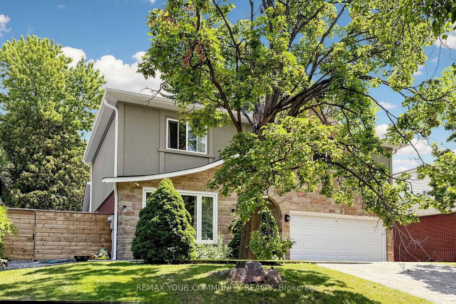 Photo 12 of 3 Cobblestone Drive, North York, Don Valley Village — HOMEH