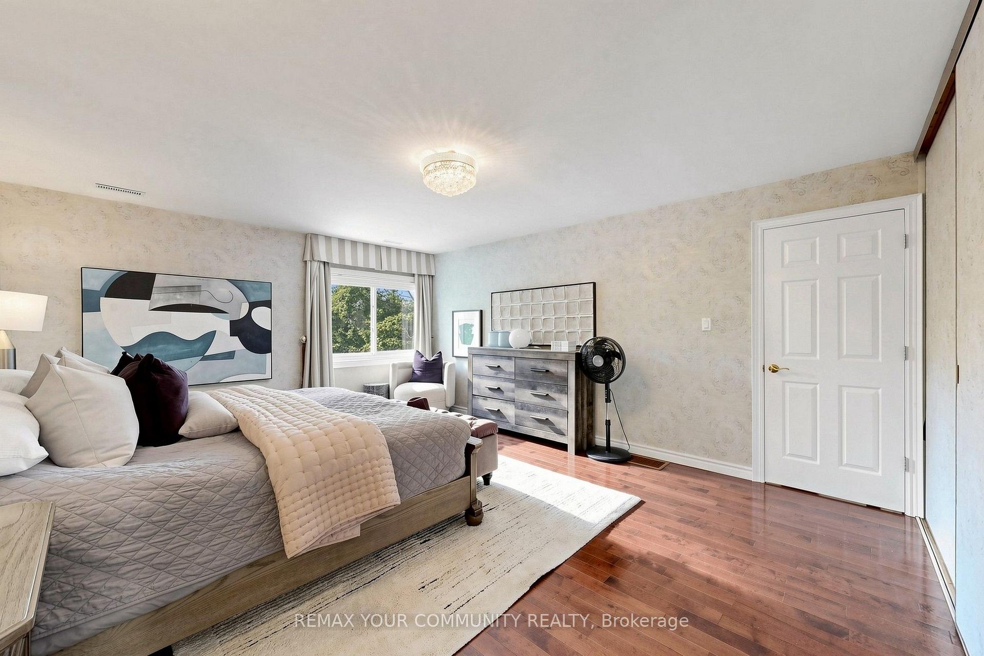 Photo 33 of 3 Cobblestone Drive, North York, Don Valley Village — HOMEH