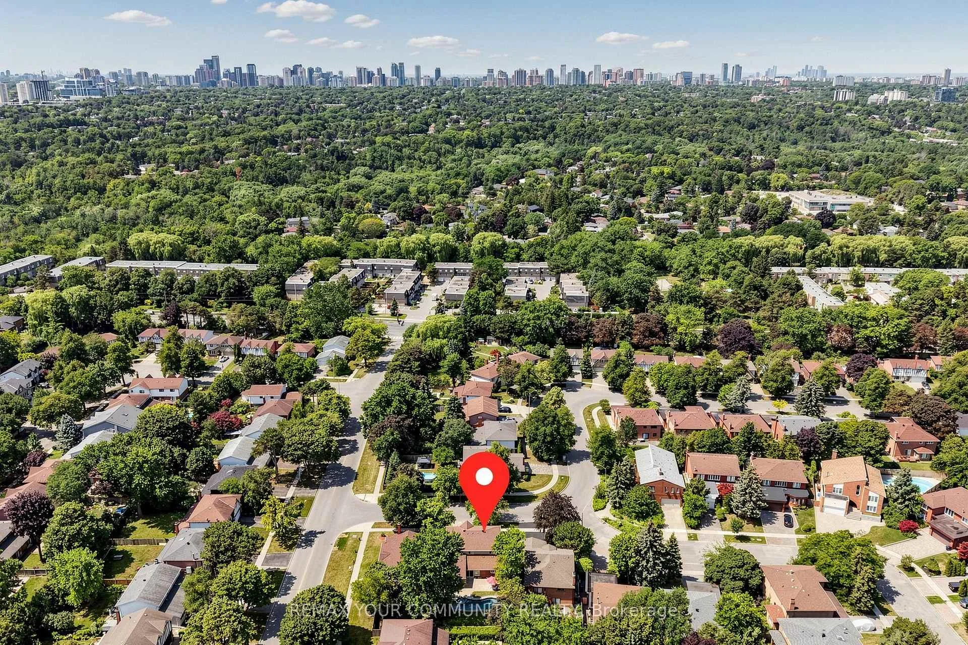 Photo 8 of 3 Cobblestone Drive, North York, Don Valley Village — HOMEH