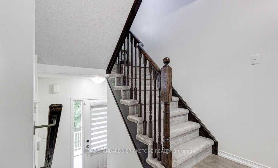 Photo 5 of Unit 25, 7 Sirente Drive, Hamilton, Crerar — HOMEH