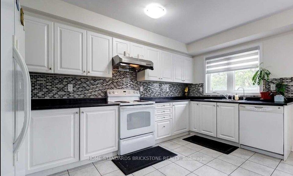 Photo 14 of Unit 25, 7 Sirente Drive, Hamilton, Crerar — HOMEH