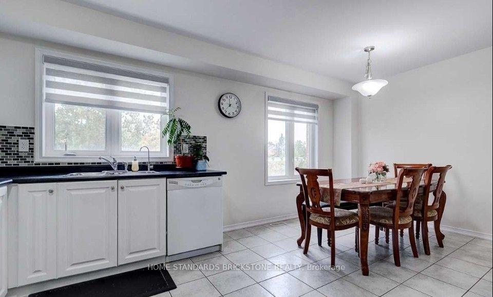 Photo 16 of Unit 25, 7 Sirente Drive, Hamilton, Crerar — HOMEH