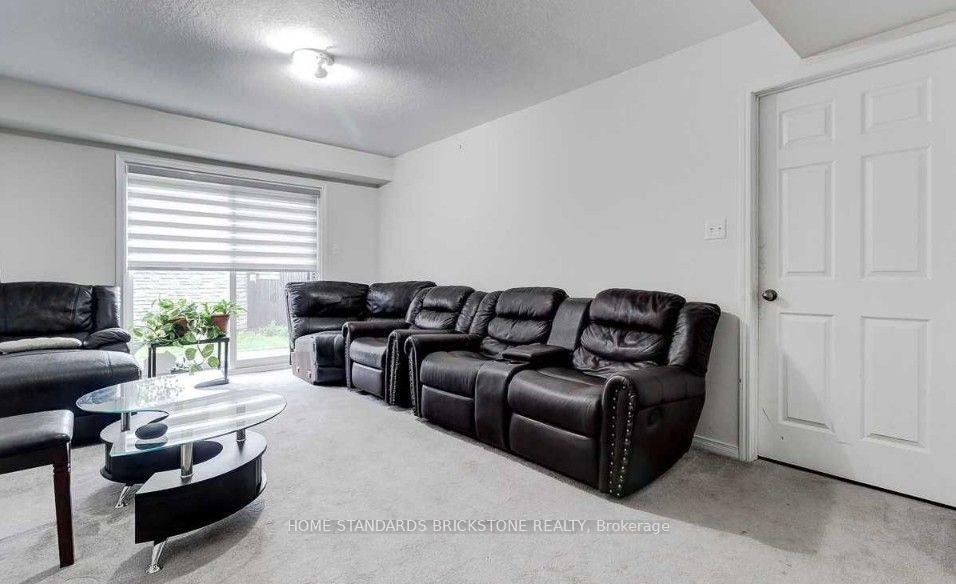 Photo 17 of Unit 25, 7 Sirente Drive, Hamilton, Crerar — HOMEH