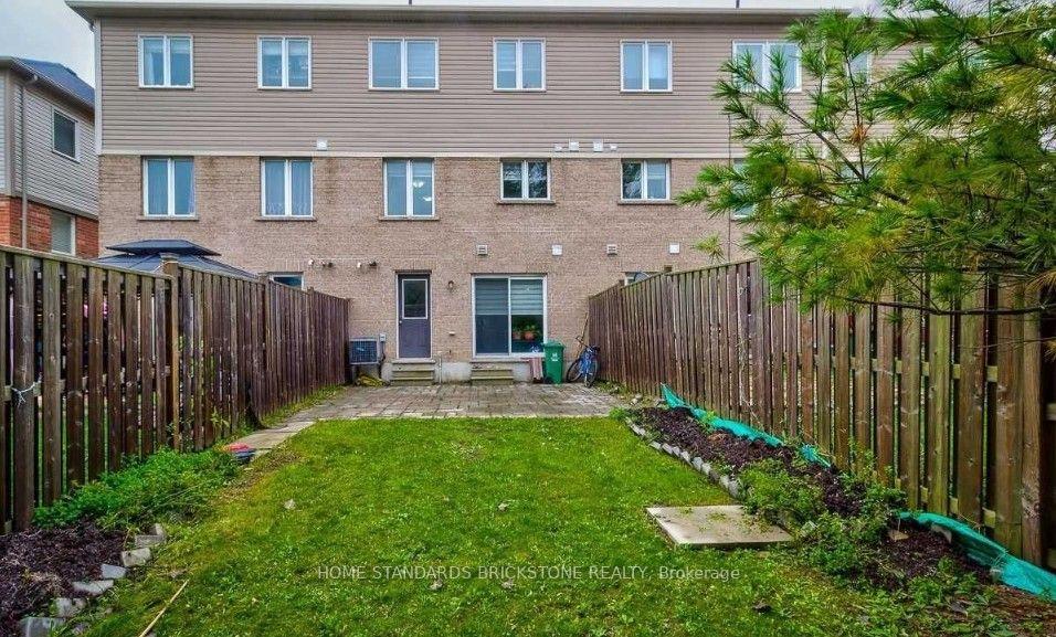 Photo 29 of Unit 25, 7 Sirente Drive, Hamilton, Crerar — HOMEH