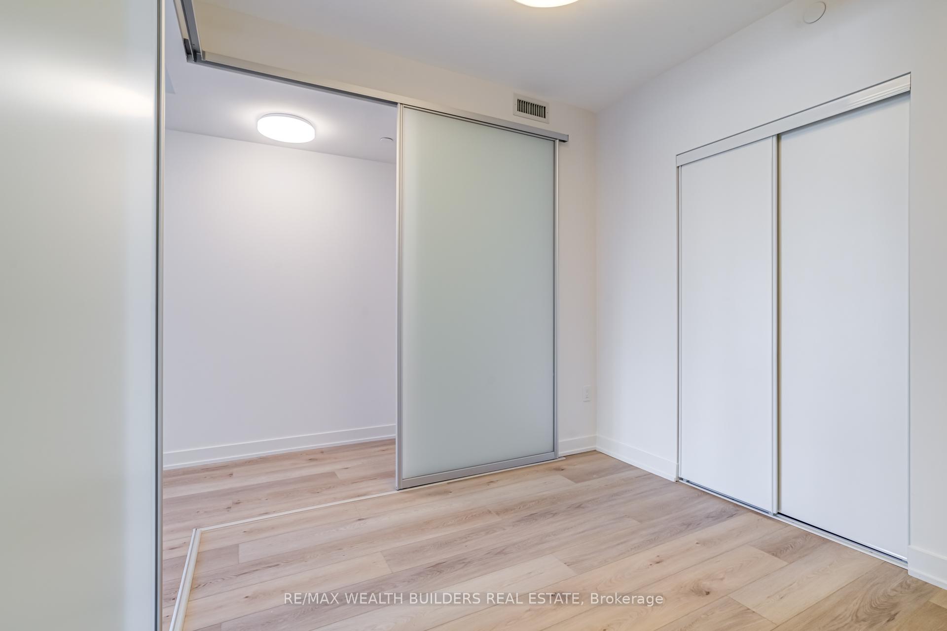 Photo 8 of Unit 310, 117 Broadway Avenue, Toronto, Mount Pleasant West — HOMEH