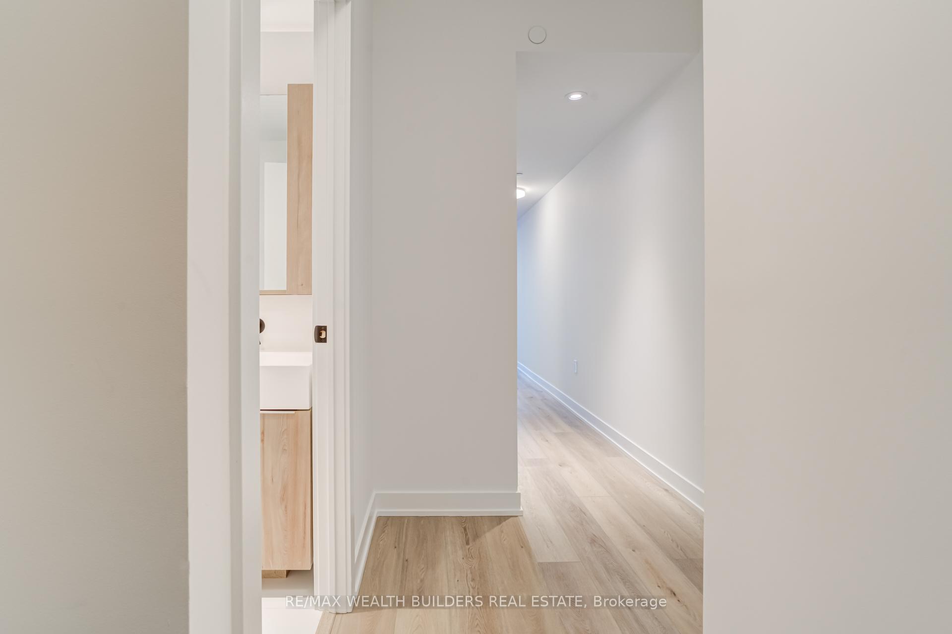 Photo 11 of Unit 310, 117 Broadway Avenue, Toronto, Mount Pleasant West — HOMEH