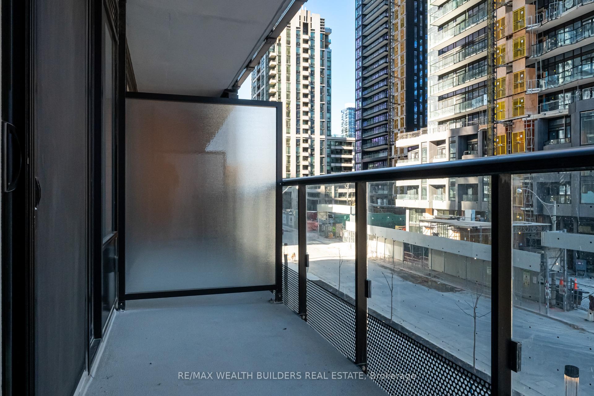 Photo 13 of Unit 310, 117 Broadway Avenue, Toronto, Mount Pleasant West — HOMEH