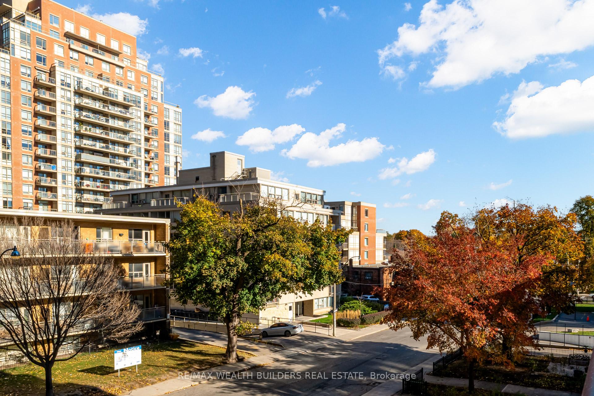 Photo 16 of Unit 310, 117 Broadway Avenue, Toronto, Mount Pleasant West — HOMEH