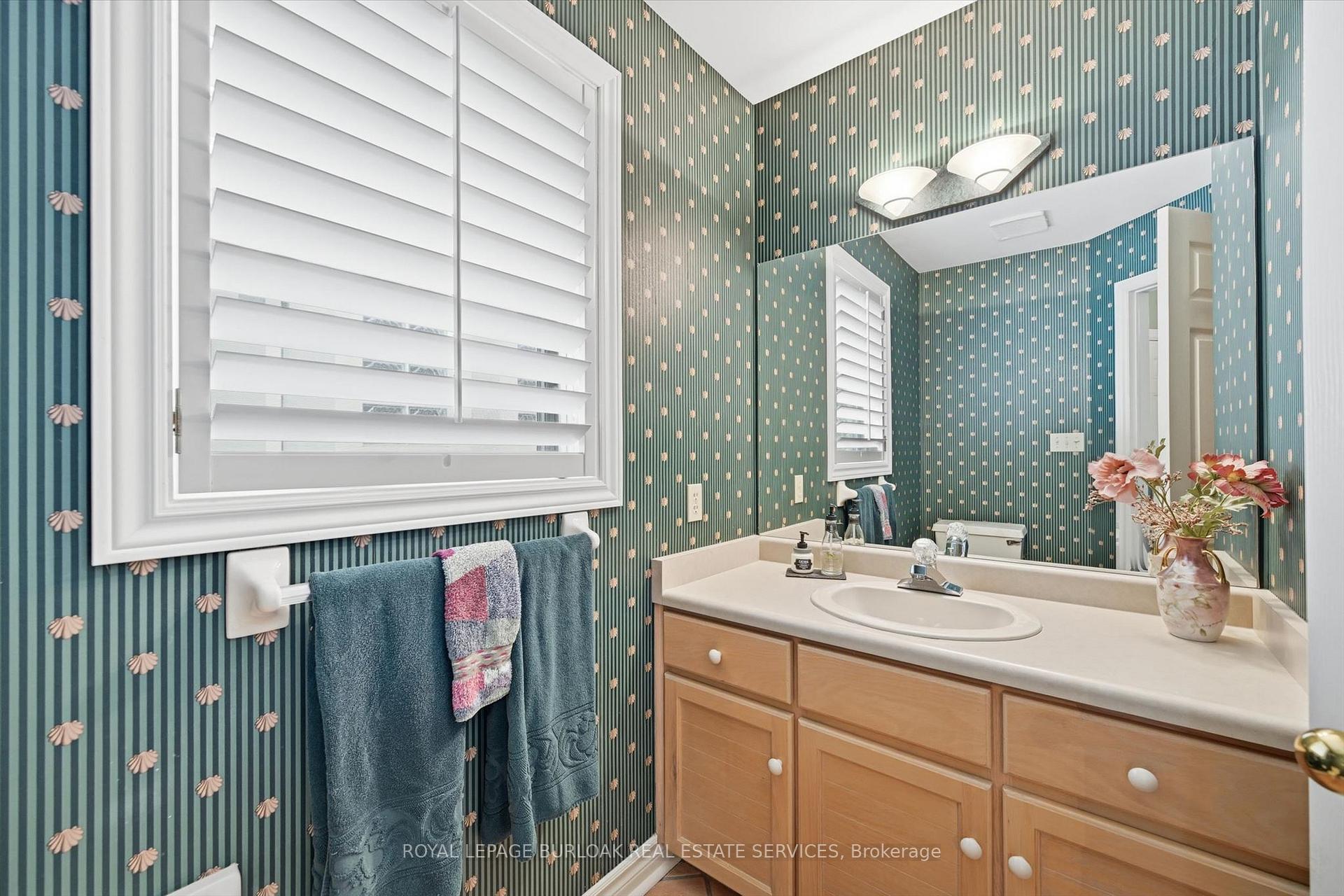 Photo 8 of Unit 4, 1095 Skyview Drive, Burlington, Tyandaga — HOMEH
