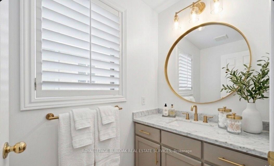 Photo 9 of Unit 4, 1095 Skyview Drive, Burlington, Tyandaga — HOMEH