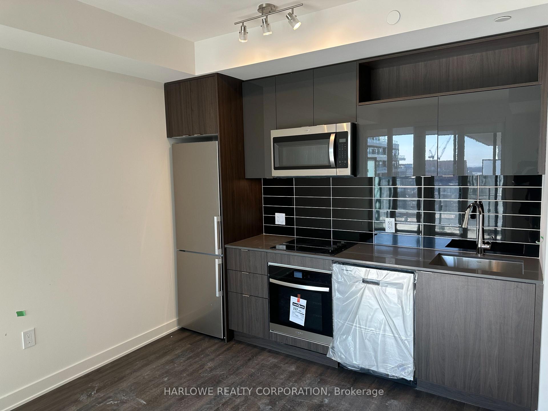 Photo 1 of Unit 1435 E, 70 Princess Street E, Toronto, Waterfront Communities — HOMEH