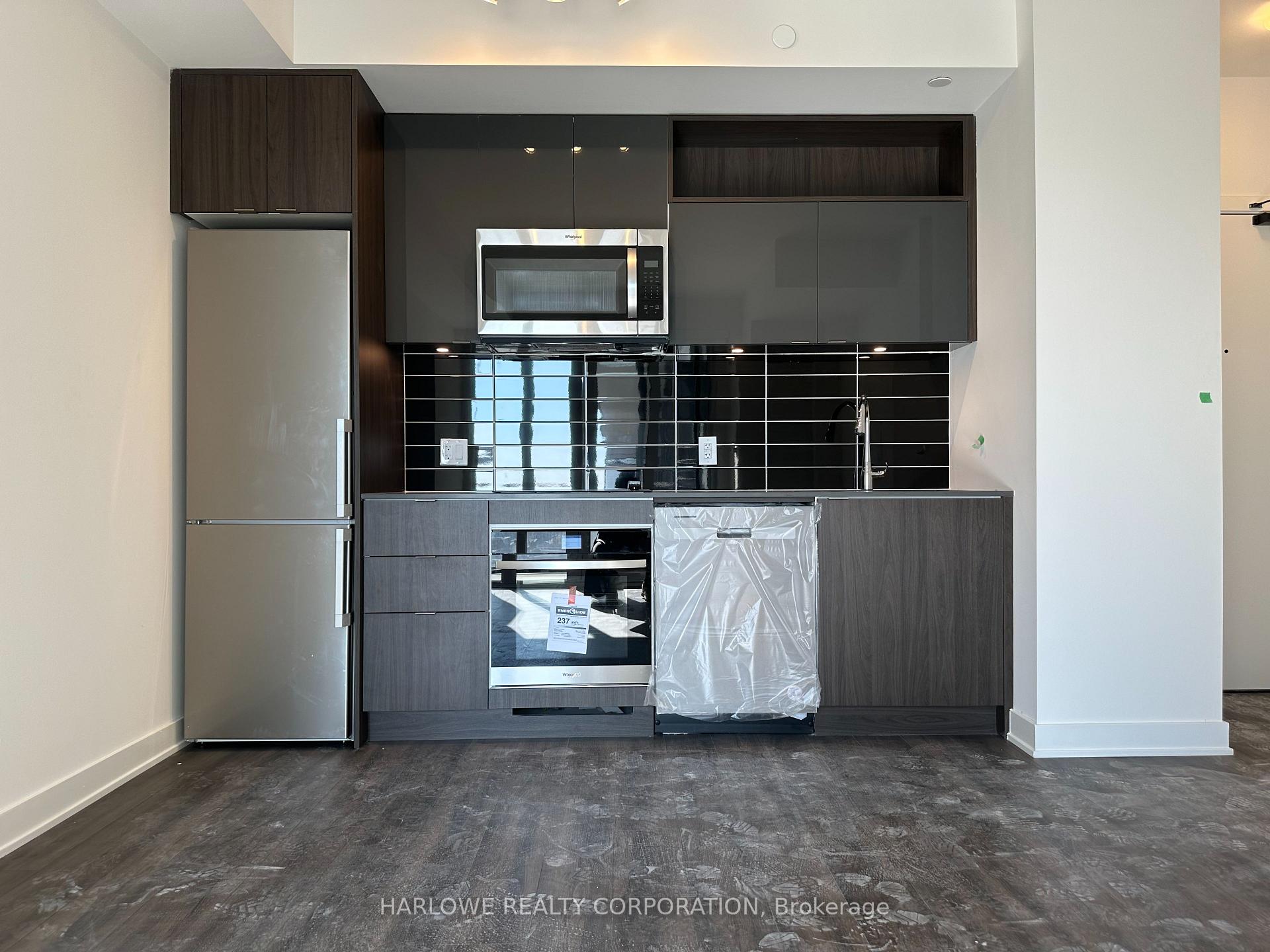 Photo 2 of Unit 1435 E, 70 Princess Street E, Toronto, Waterfront Communities — HOMEH