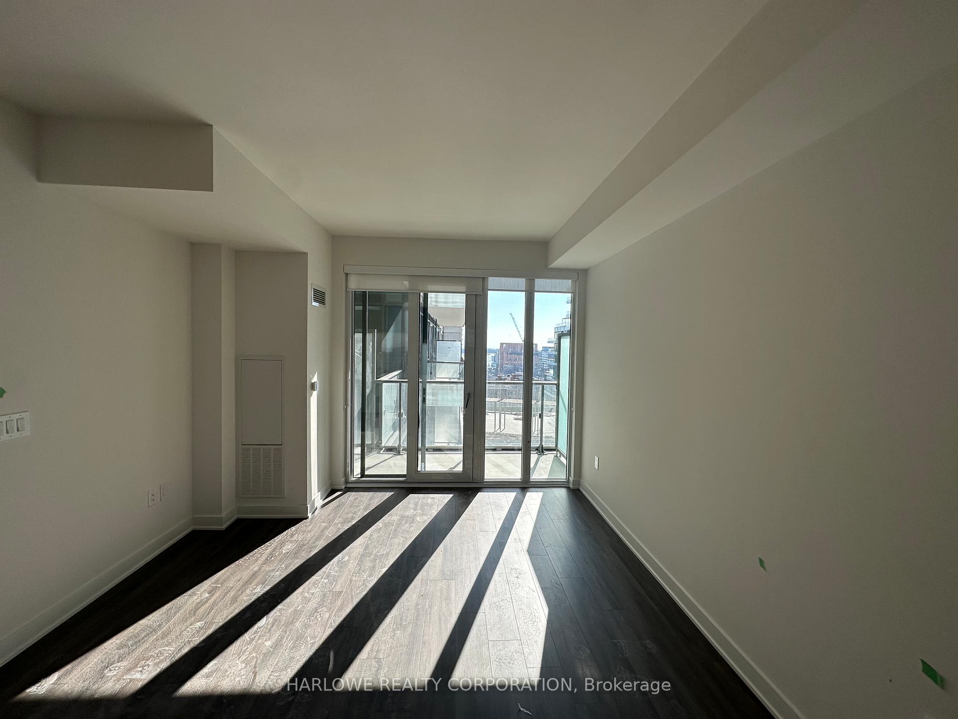 Photo 4 of Unit 1435 E, 70 Princess Street E, Toronto, Waterfront Communities — HOMEH