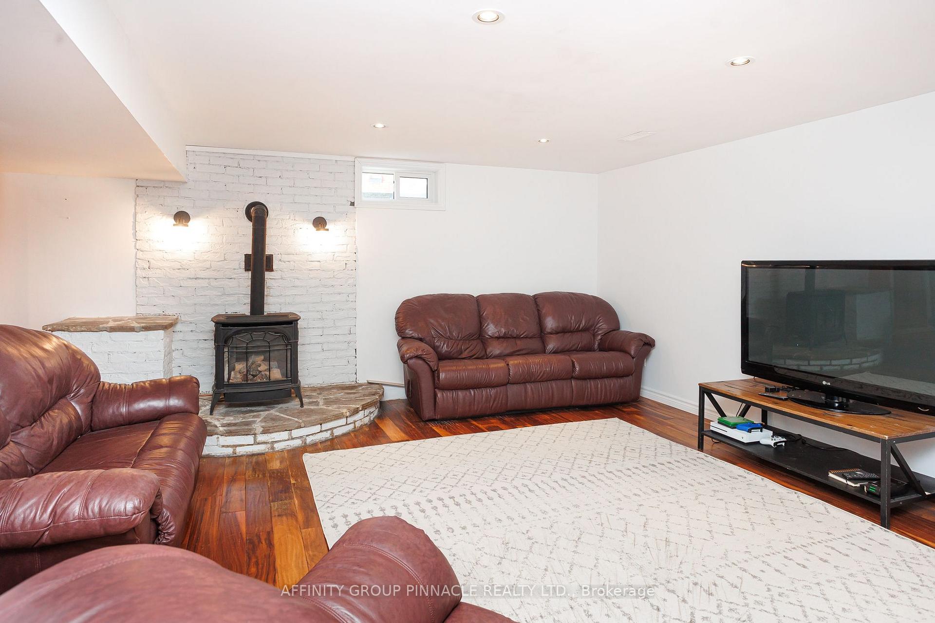 Photo 34 of 77 Sanderling Crescent, Kawartha Lakes, Lindsay — HOMEH