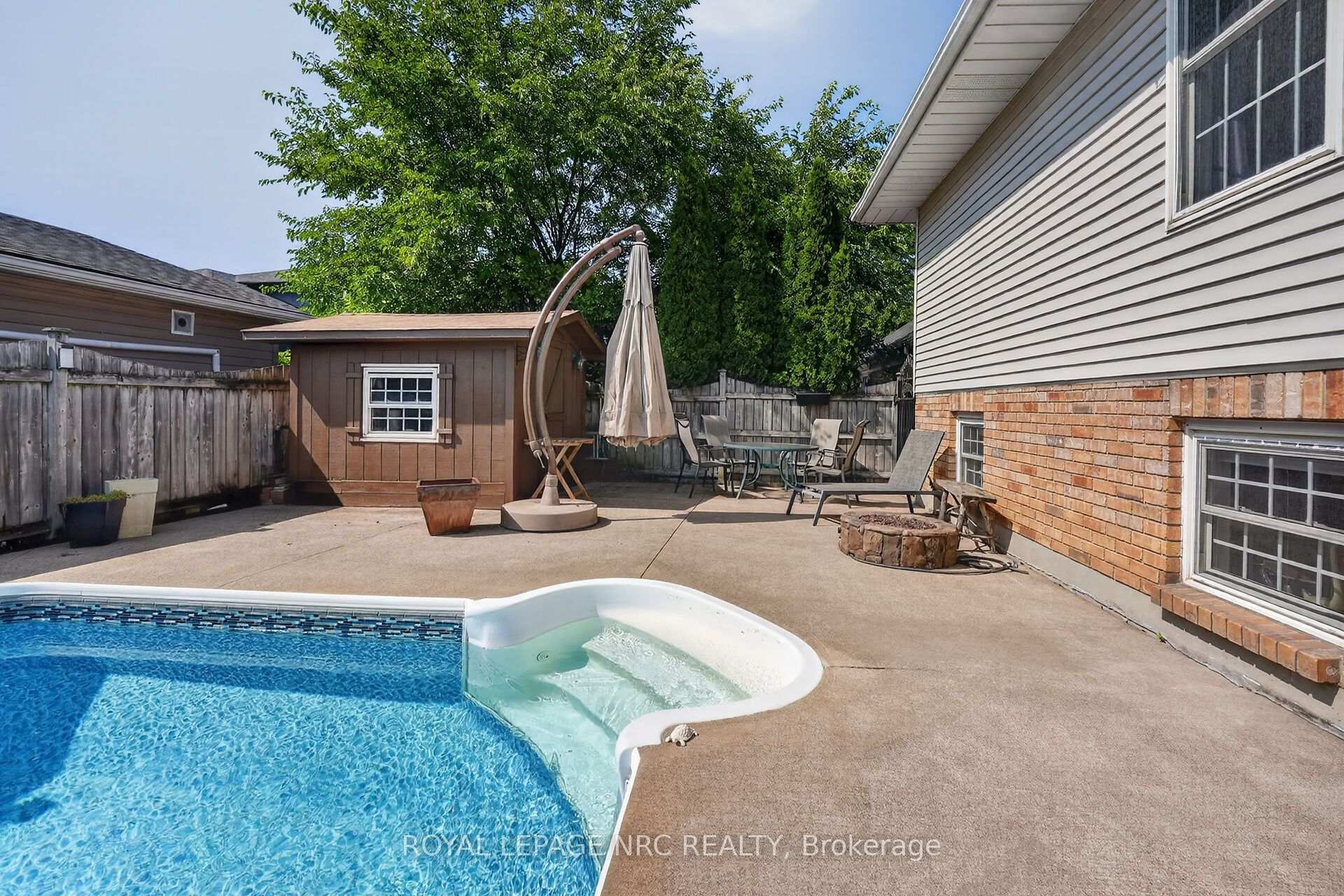 Photo 38 of 123 A&B First Street, St. Catharines, Grapeview — HOMEH