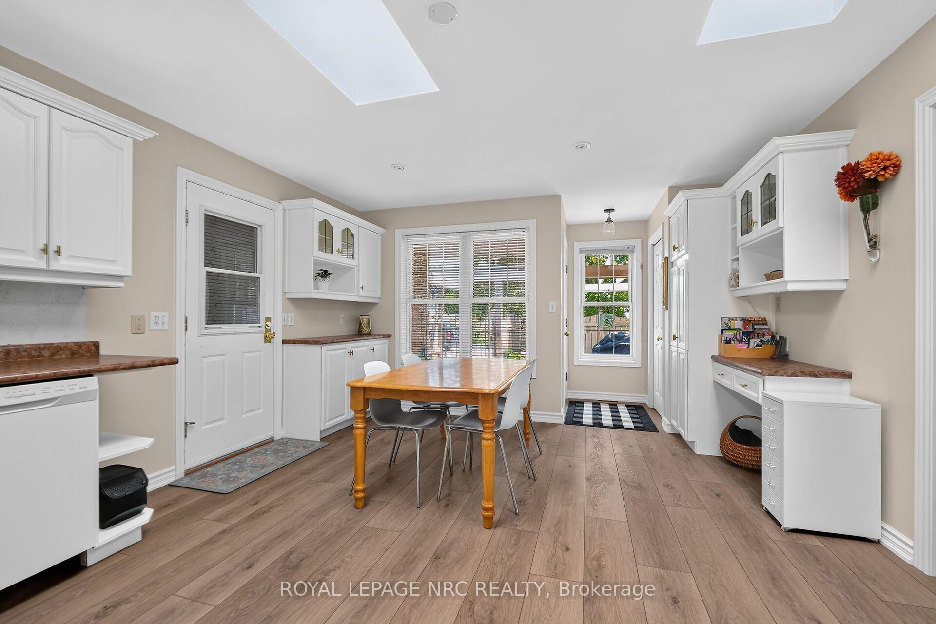 Photo 39 of 123 A&B First Street, St. Catharines, Grapeview — HOMEH