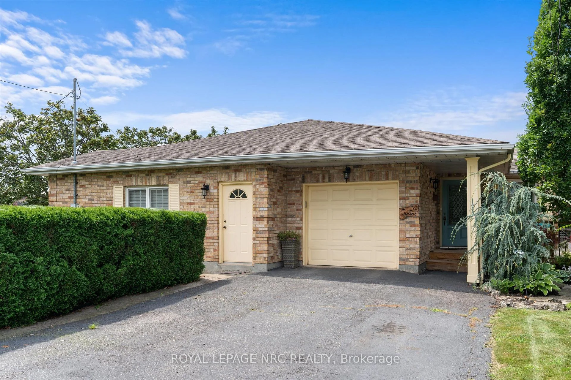 Photo 7 of 123 A&B First Street, St. Catharines, Grapeview — HOMEH