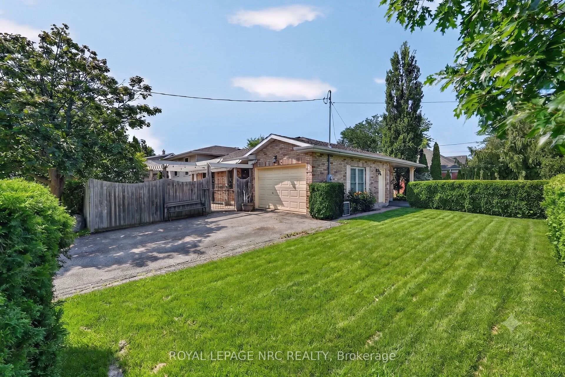 Photo 32 of 123 A&B First Street, St. Catharines, Grapeview — HOMEH