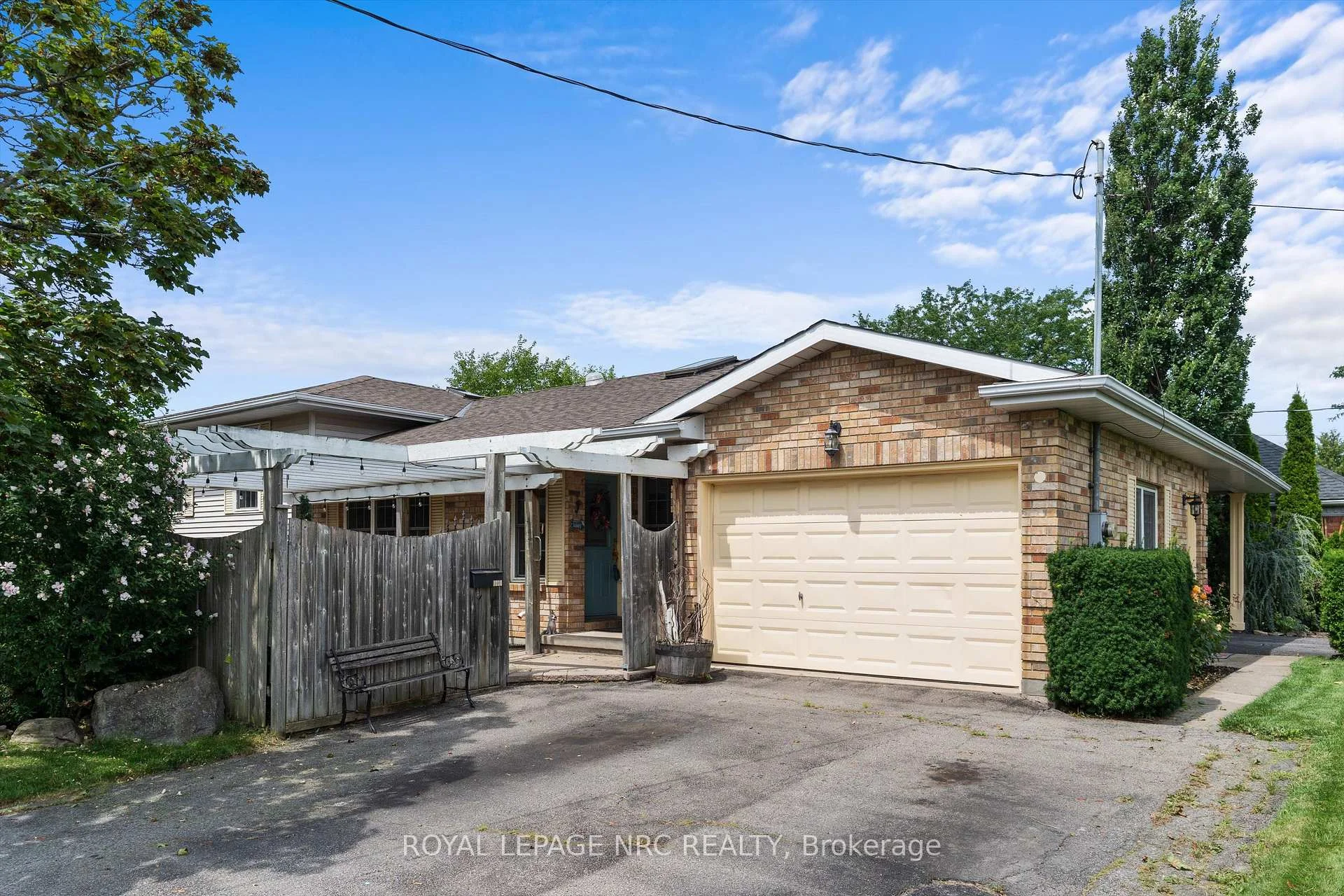 Photo 34 of 123 A&B First Street, St. Catharines, Grapeview — HOMEH