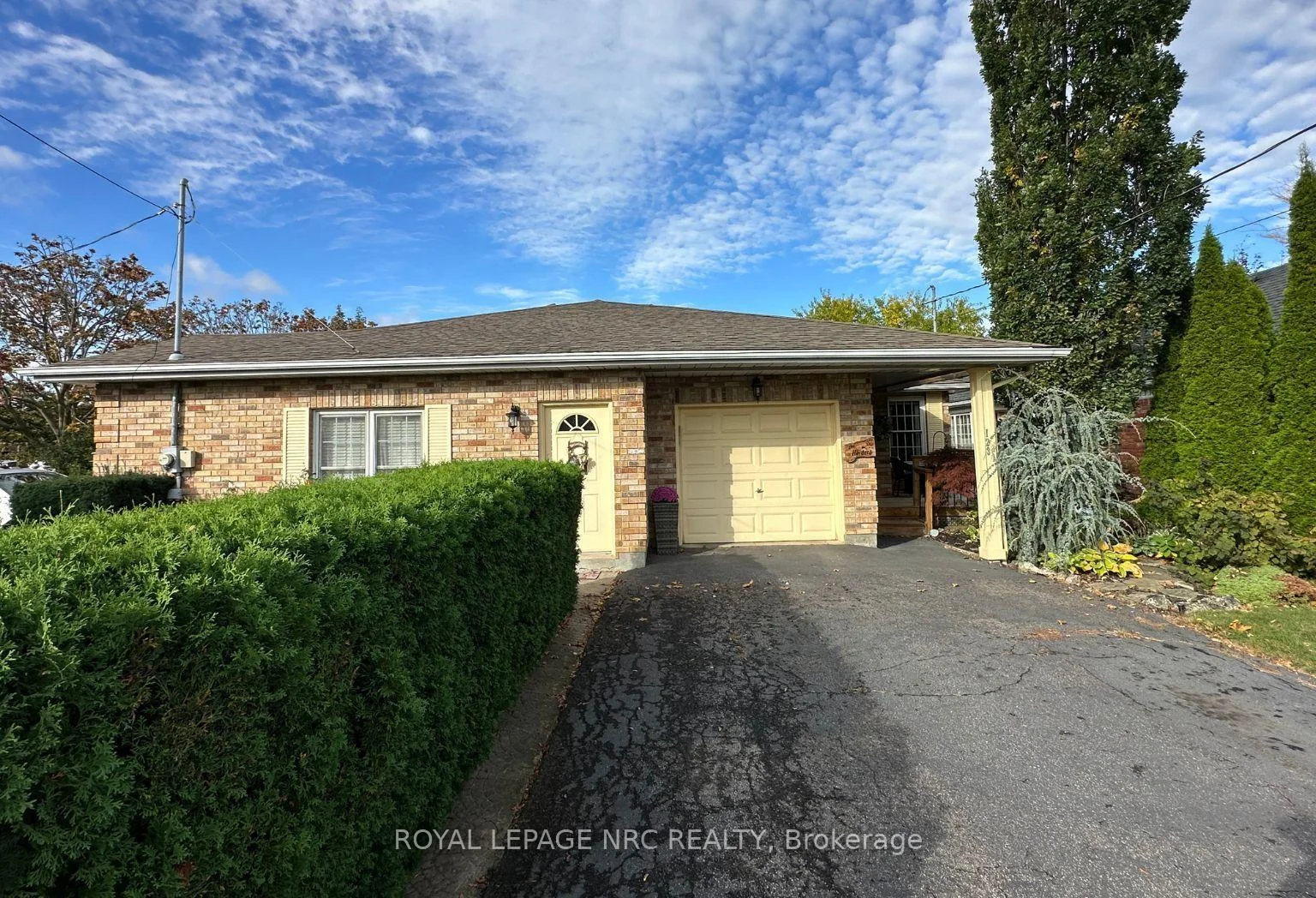 Photo 8 of 123 A&B First Street, St. Catharines, Grapeview — HOMEH