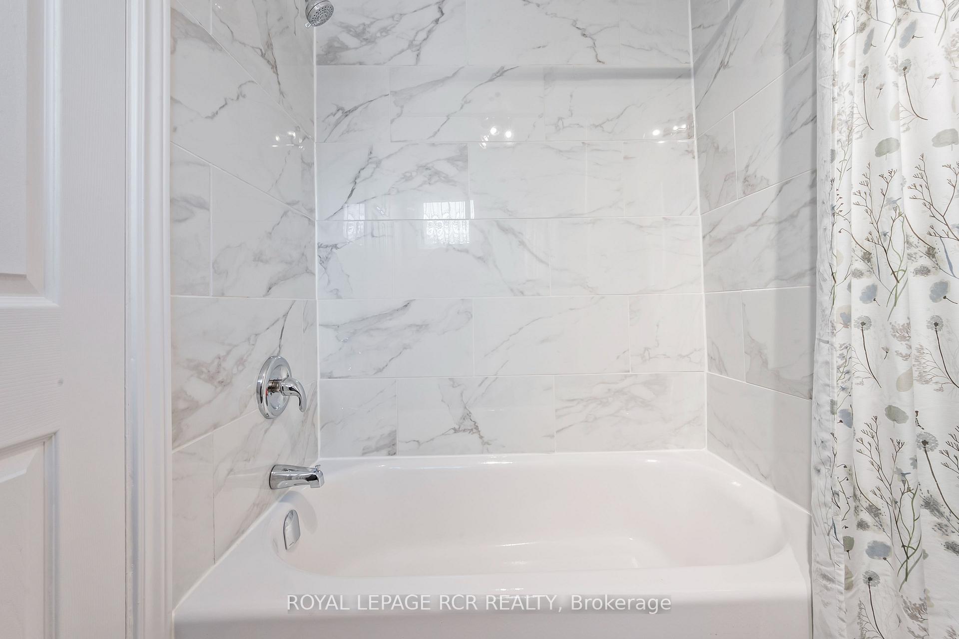 Photo 17 of 83 Goldgate Crescent, Orangeville — HOMEH
