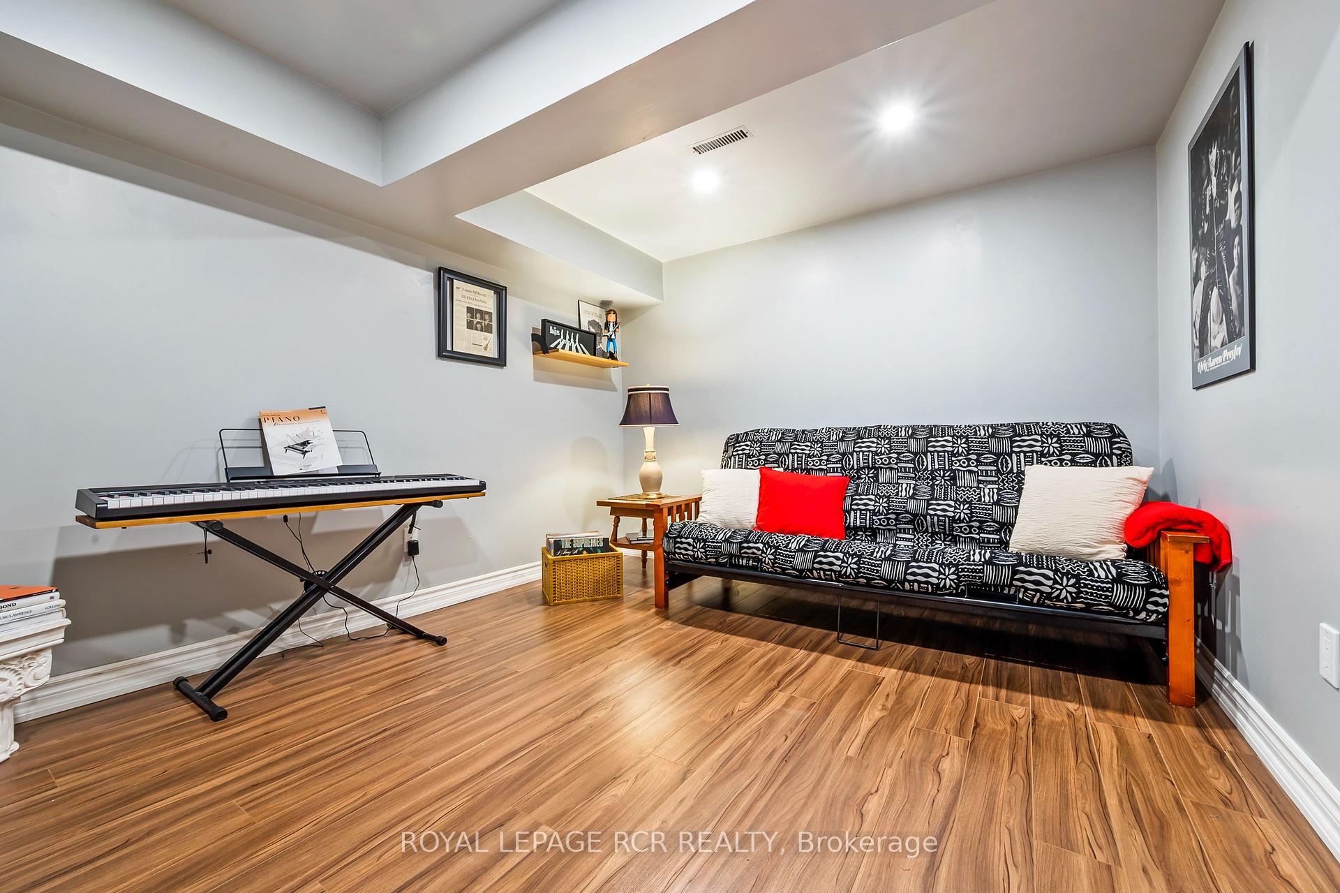 Photo 29 of 83 Goldgate Crescent, Orangeville — HOMEH