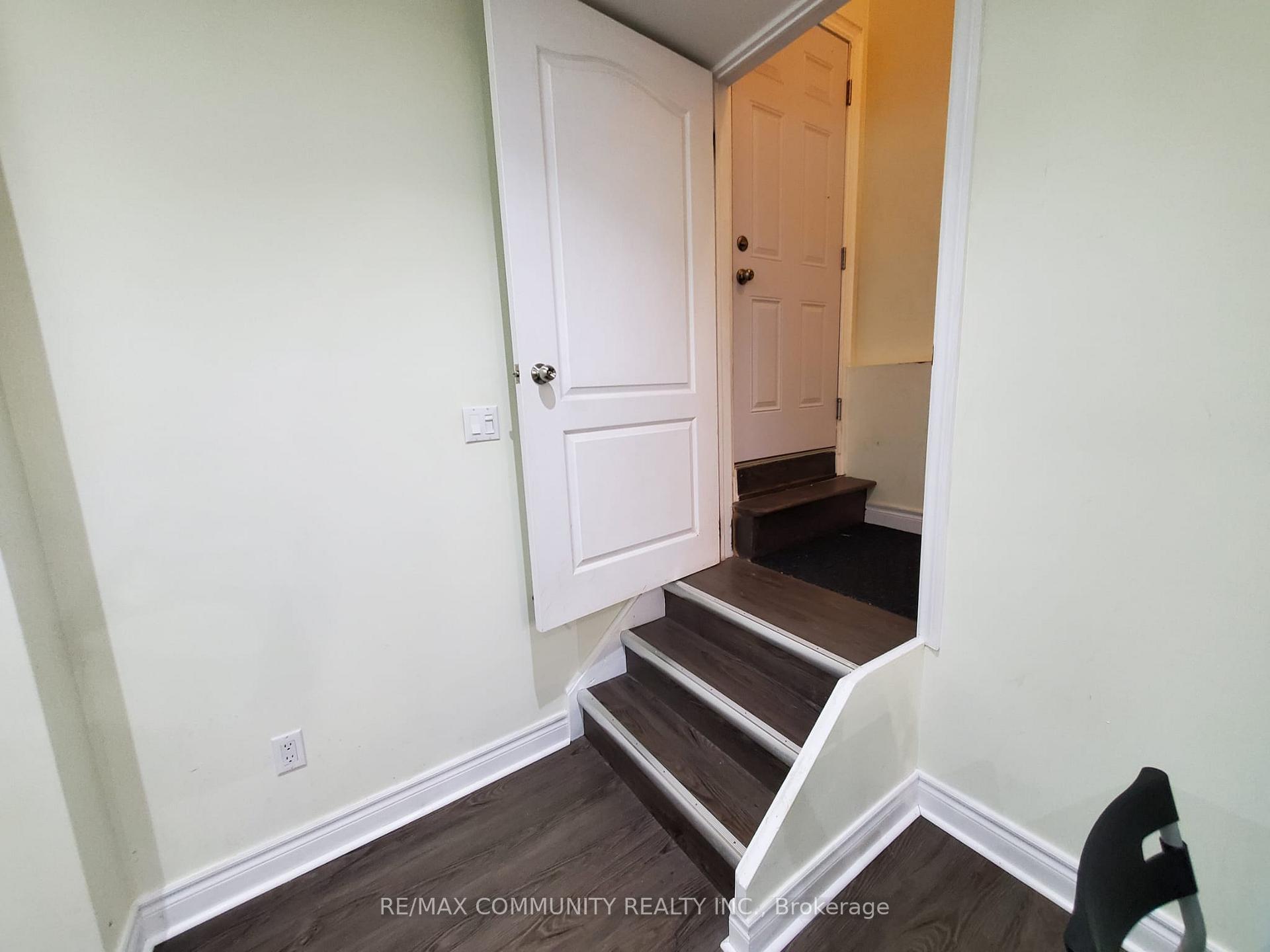 Photo 3 of Unit Basement, 4 Elliottglen Drive, Ajax, Northeast Ajax — HOMEH