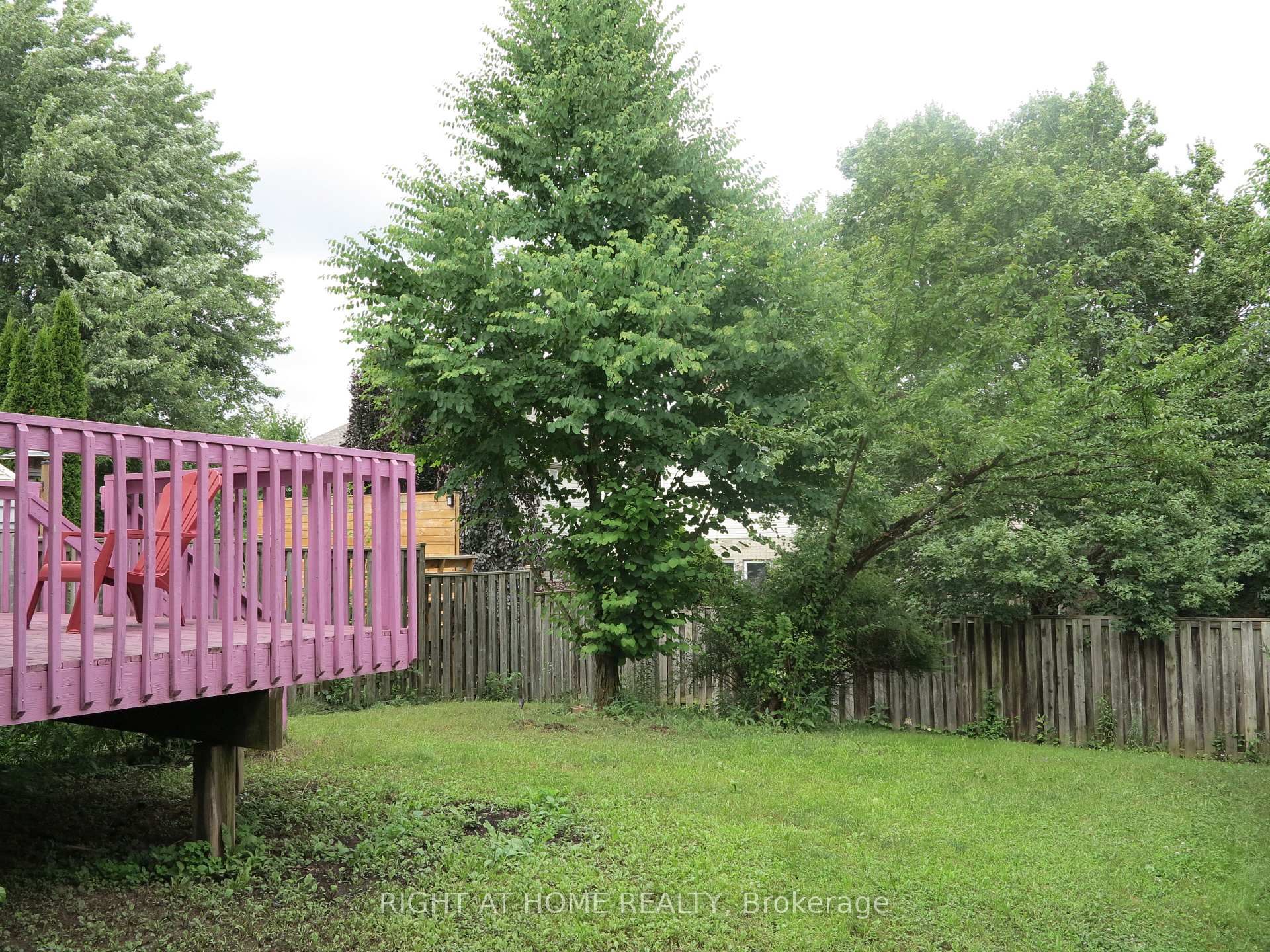 Photo 26 of 692 Oakcrossing Road, London, North M — HOMEH