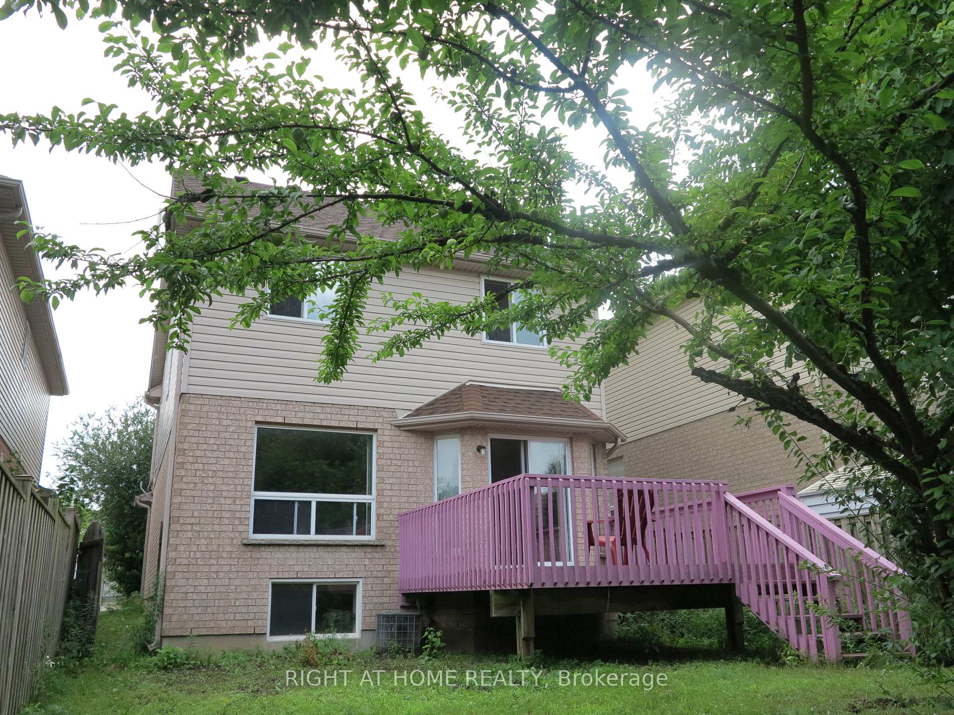 Photo 28 of 692 Oakcrossing Road, London, North M — HOMEH