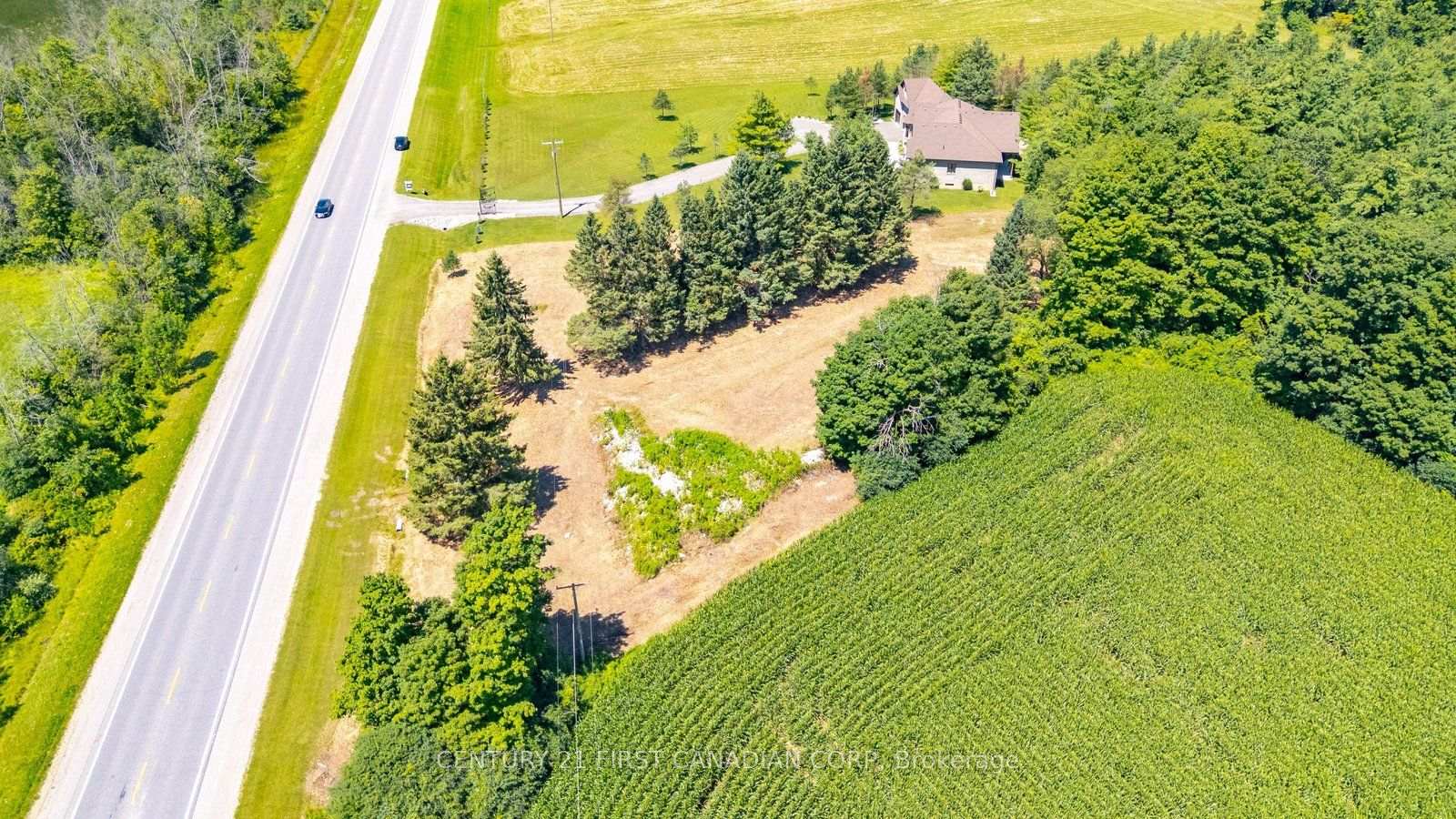 Photo 3 of 978 Highway 8, Hamilton, Rural Flamborough — HOMEH