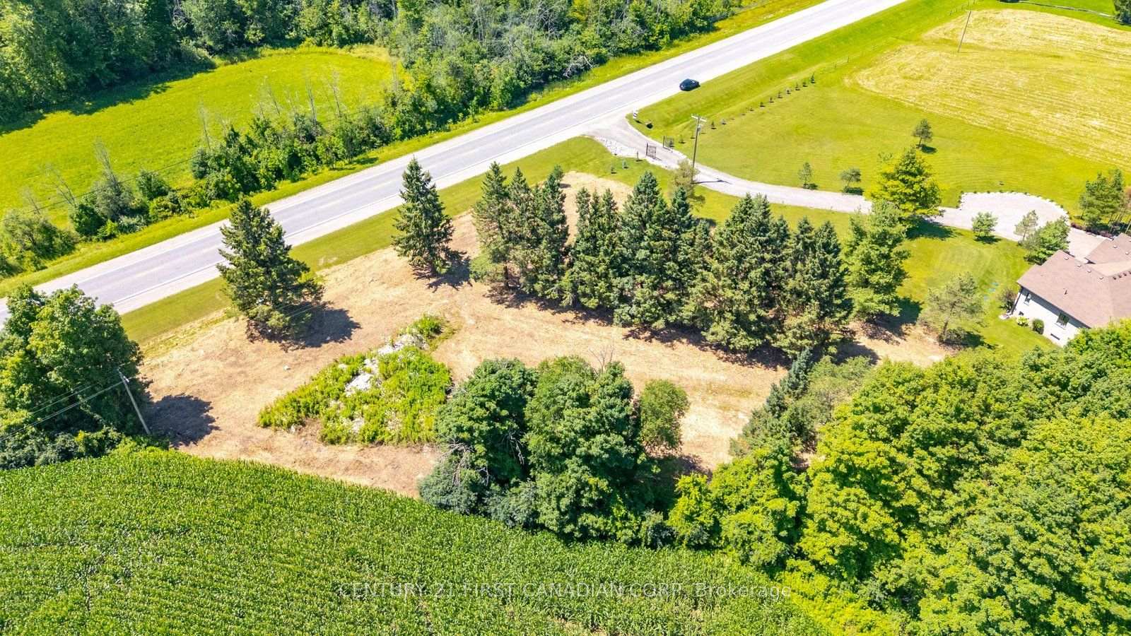 Photo 4 of 978 Highway 8, Hamilton, Rural Flamborough — HOMEH