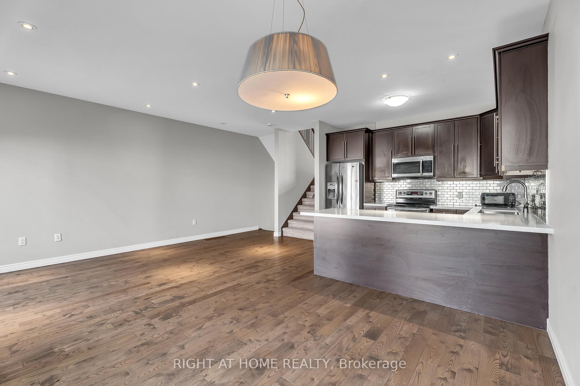Photo 8 of Unit 16, 1030 Oakcrossing Gate, London, North M — HOMEH